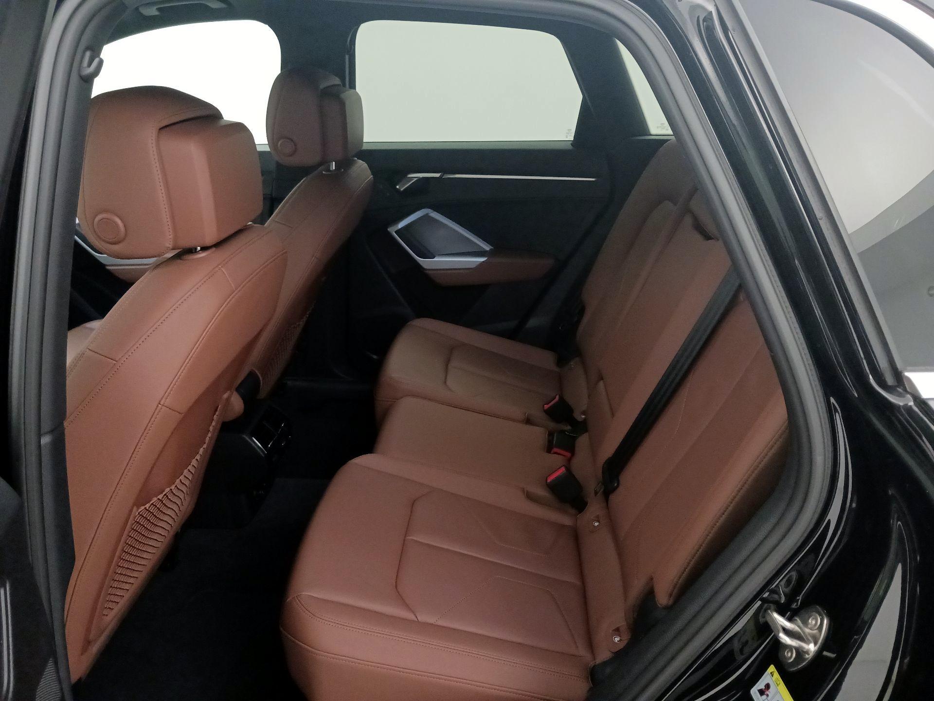 Thumbnail: 2022 Audi Q3 - 20