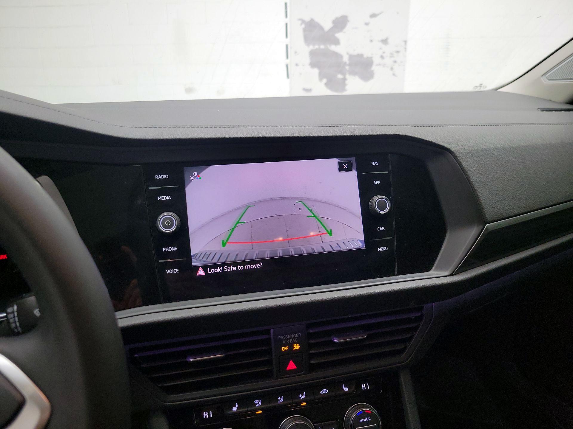 Thumbnail: 2023 Volkswagen Jetta - 13