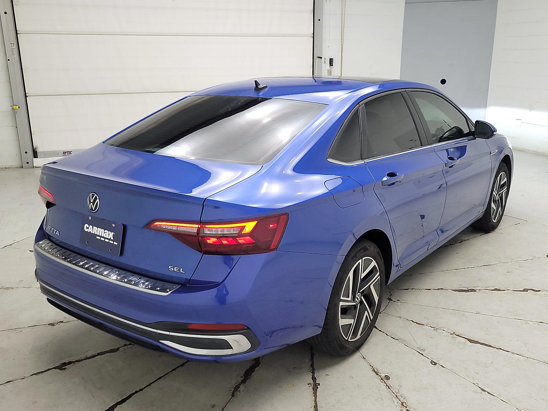 Thumbnail: 2023 Volkswagen Jetta - 5