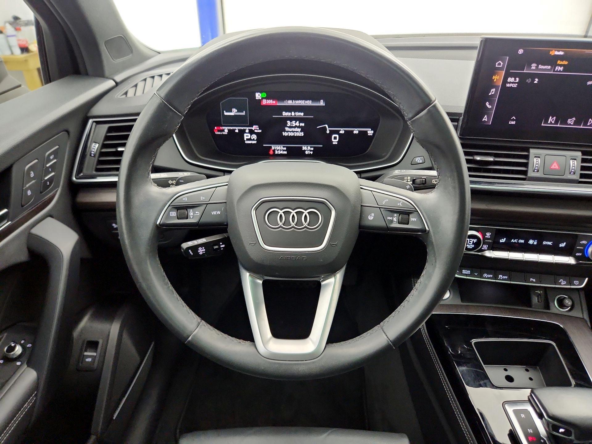 Thumbnail: 2023 Audi Q5 - 10