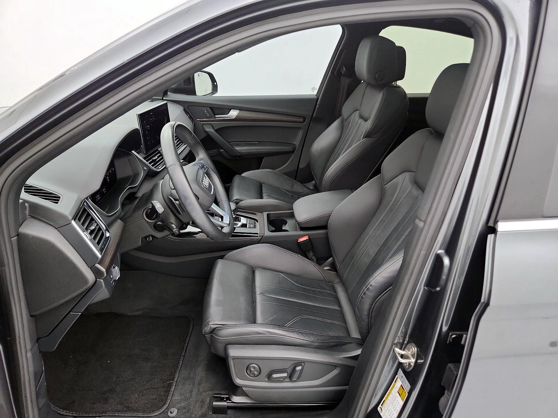 Thumbnail: 2023 Audi Q5 - 11