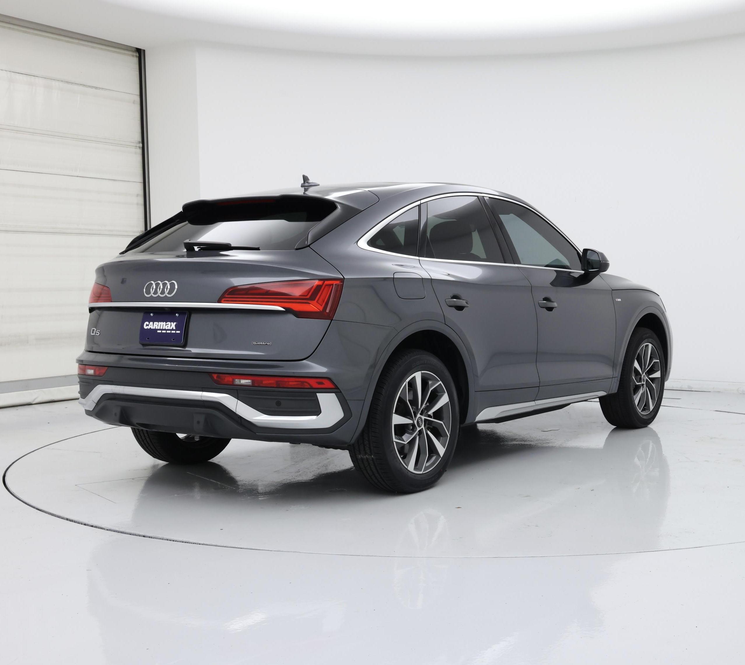 Thumbnail: 2023 Audi Q5 - 8