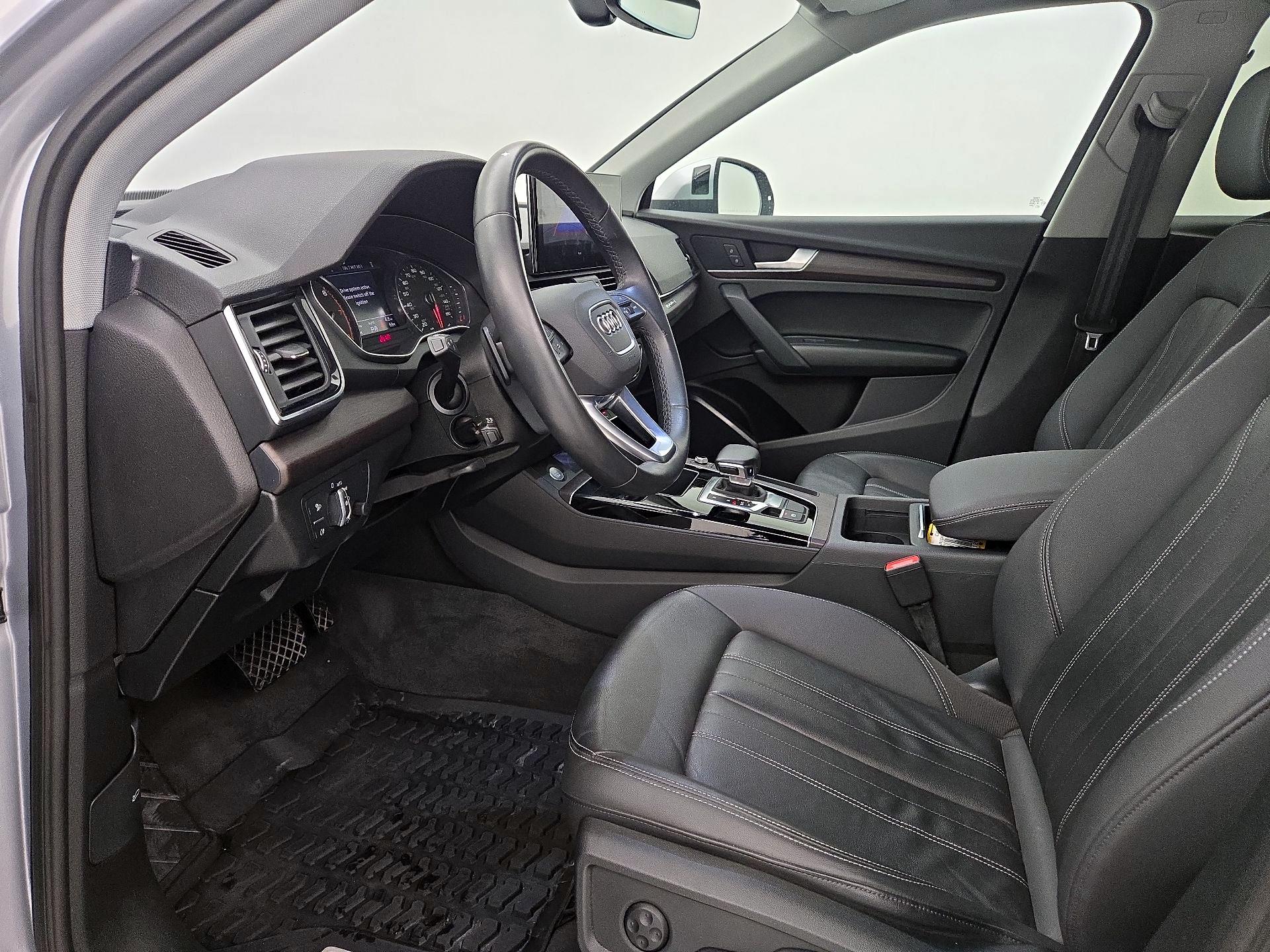 Thumbnail: 2022 Audi Q5 - 11