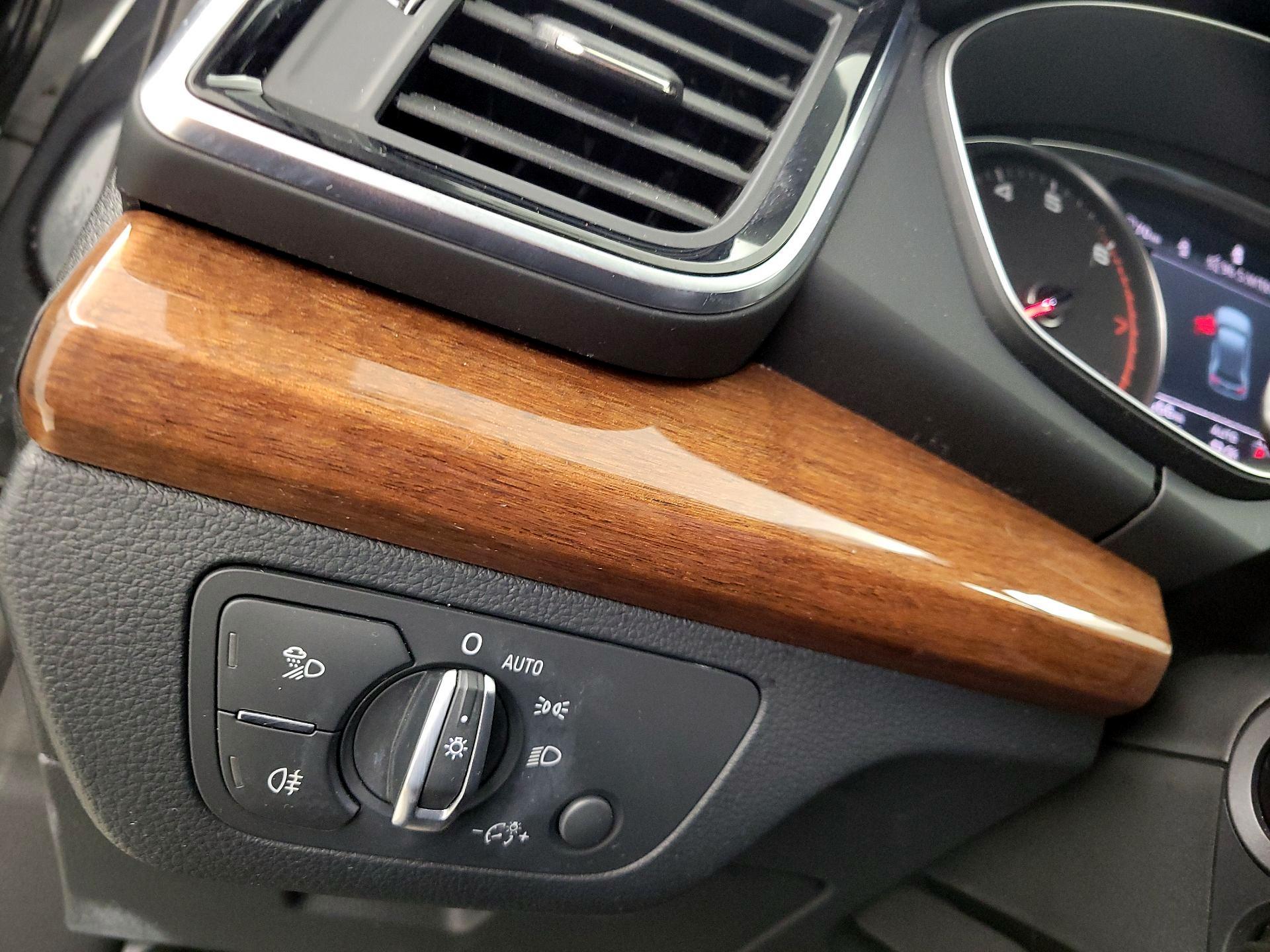 Thumbnail: 2022 Audi Q5 - 13