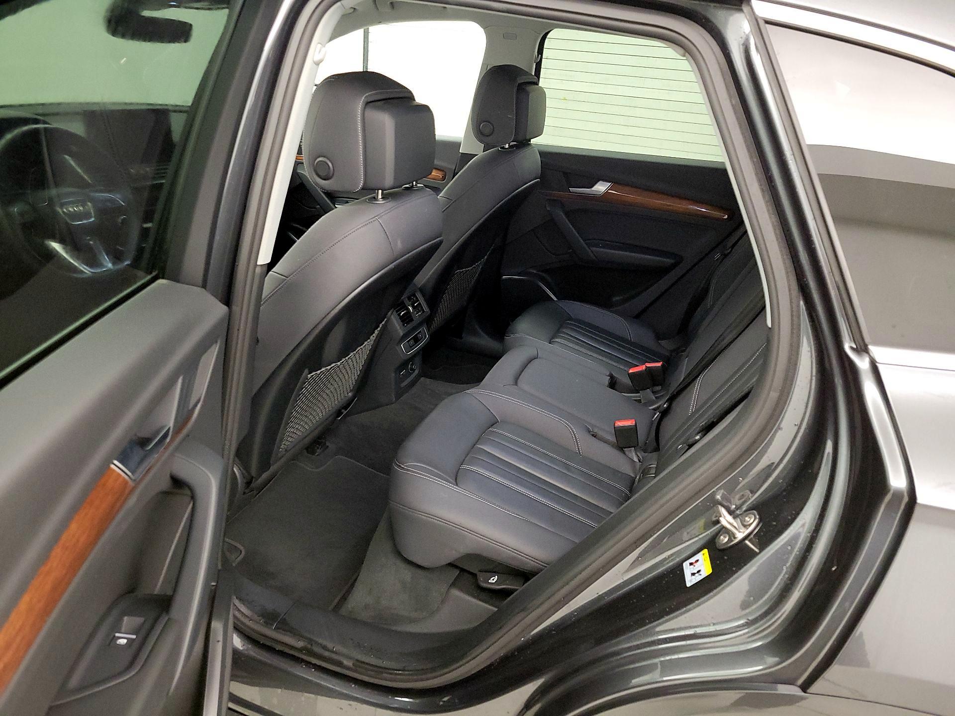 Thumbnail: 2022 Audi Q5 - 19