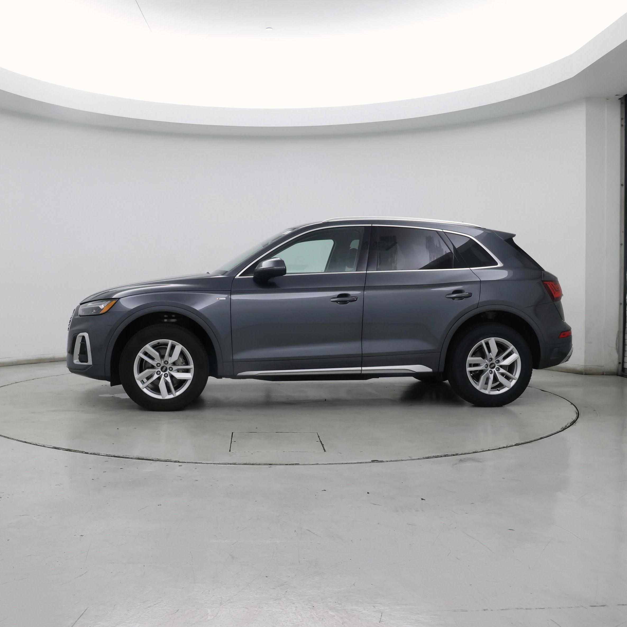 Thumbnail: 2022 Audi Q5 - 3