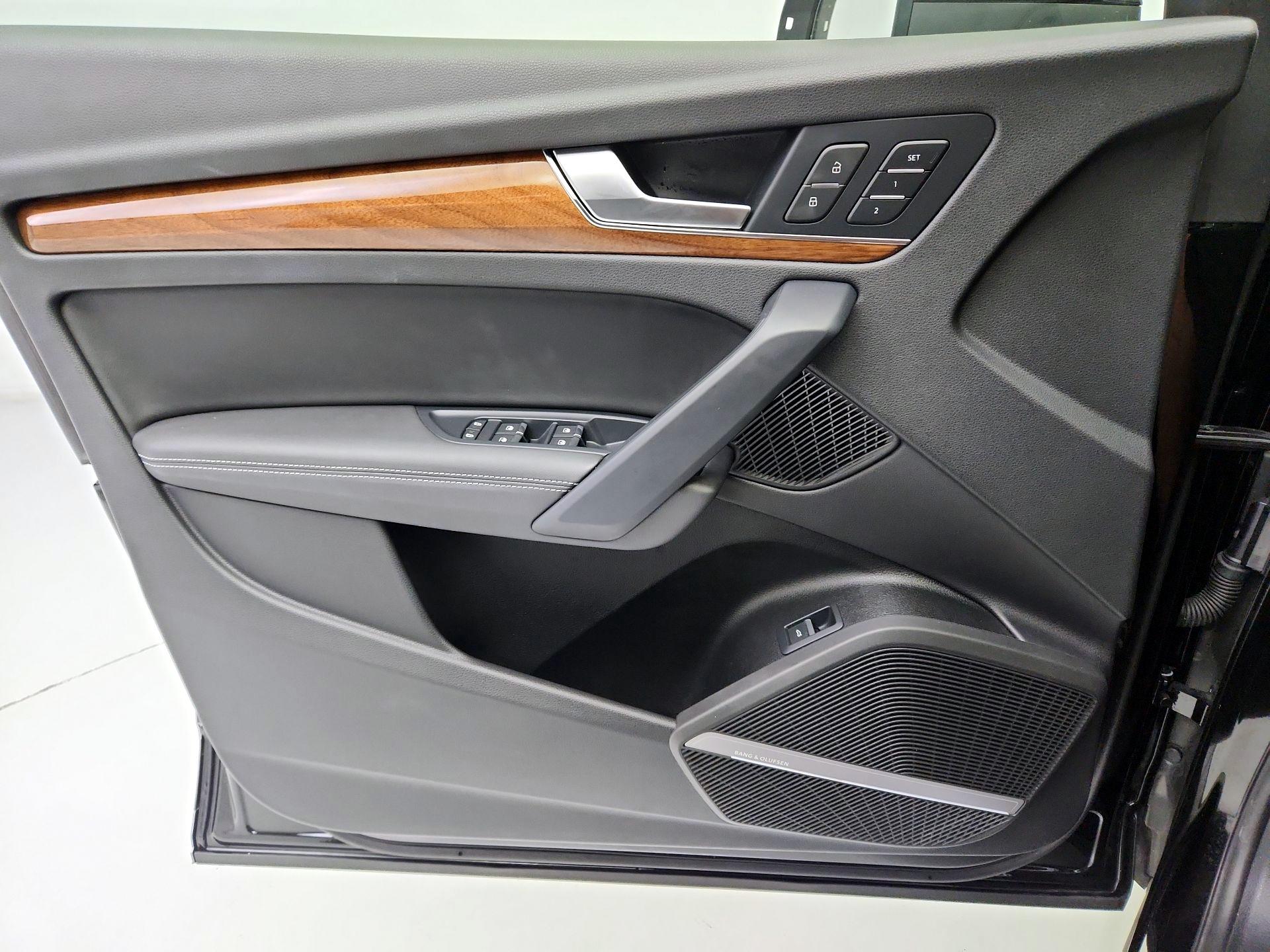 Thumbnail: 2023 Audi Q5 - 12