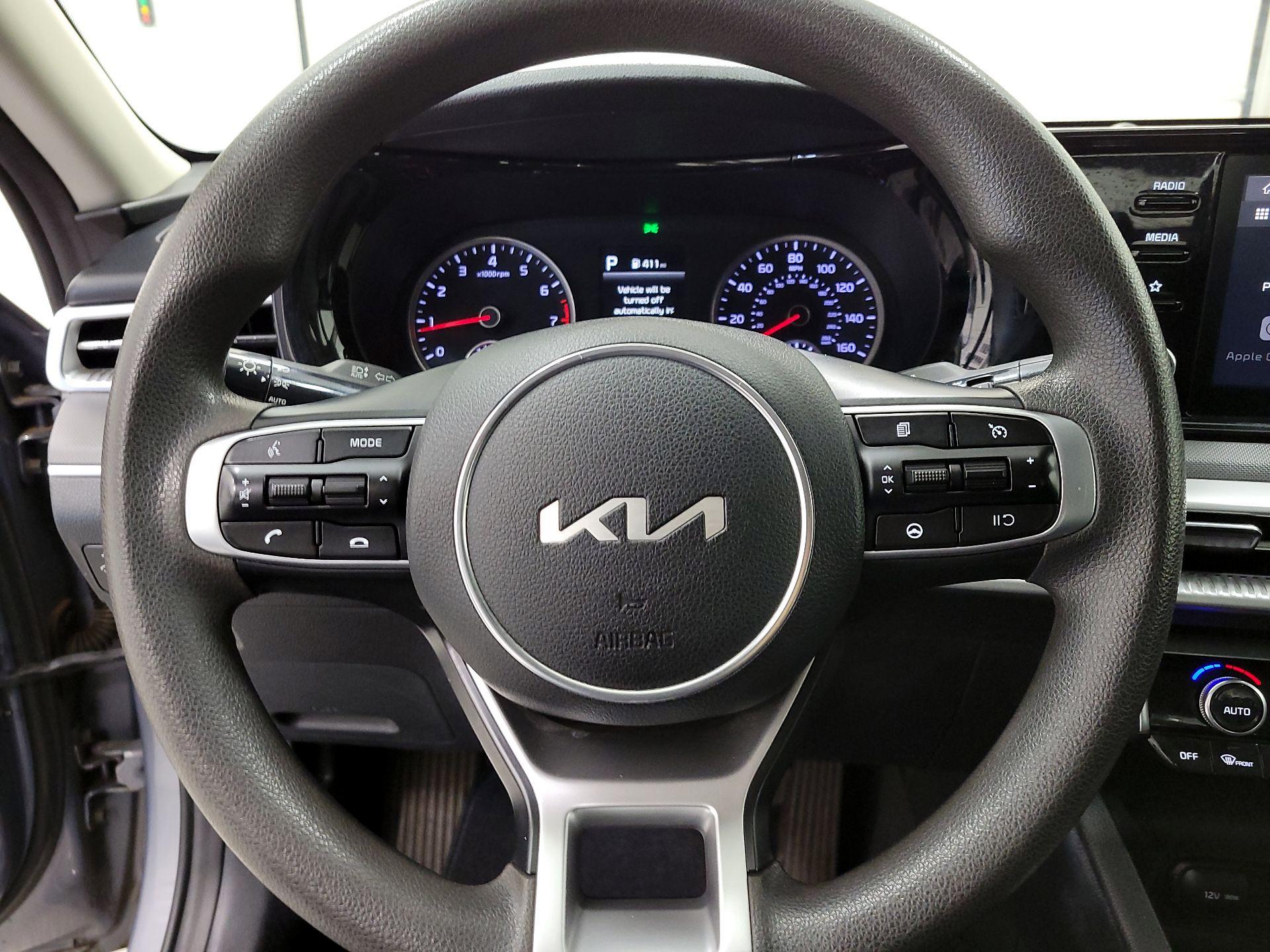 Thumbnail: 2022 Kia K5 - 10
