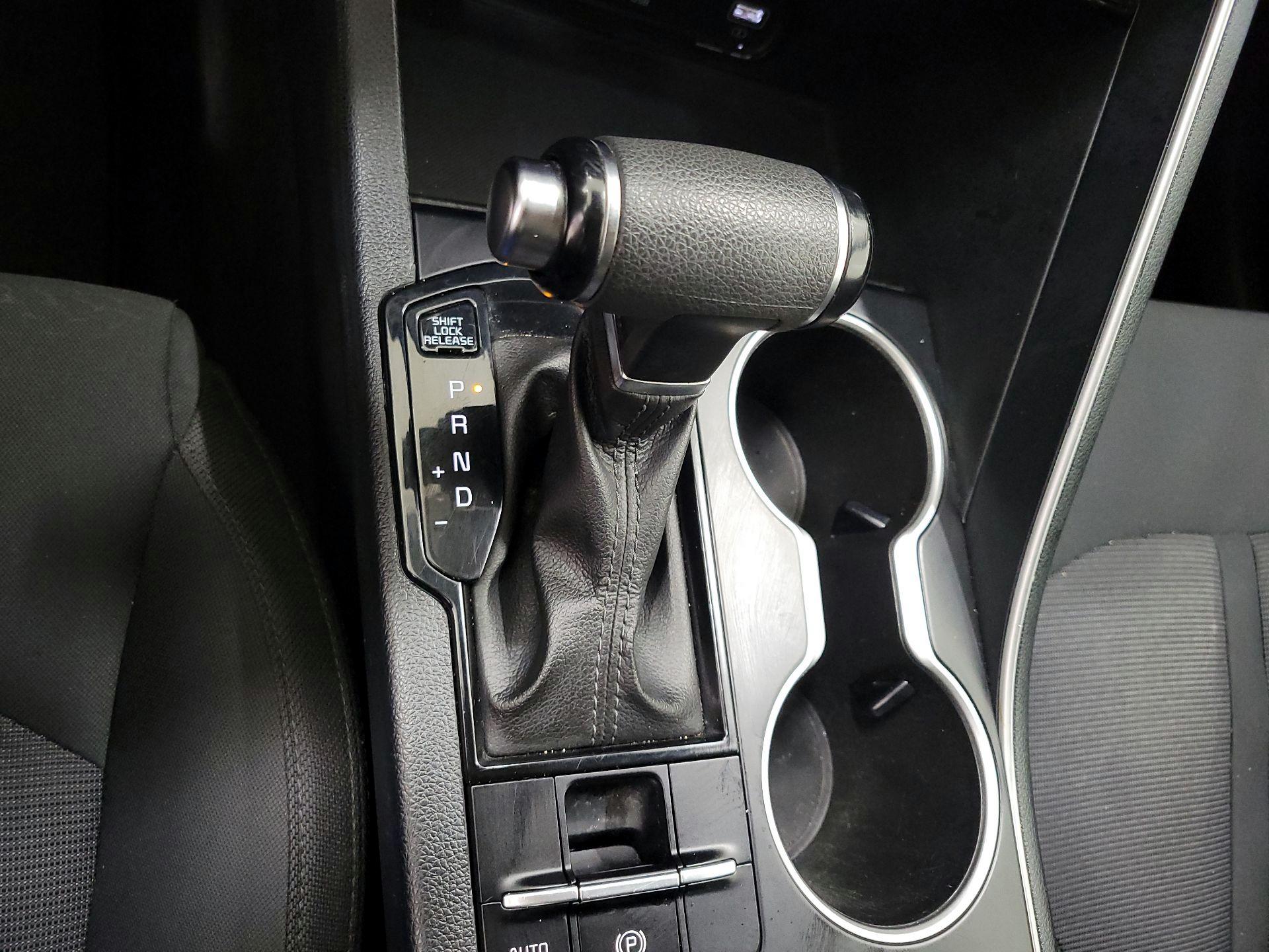 Thumbnail: 2022 Kia K5 - 17