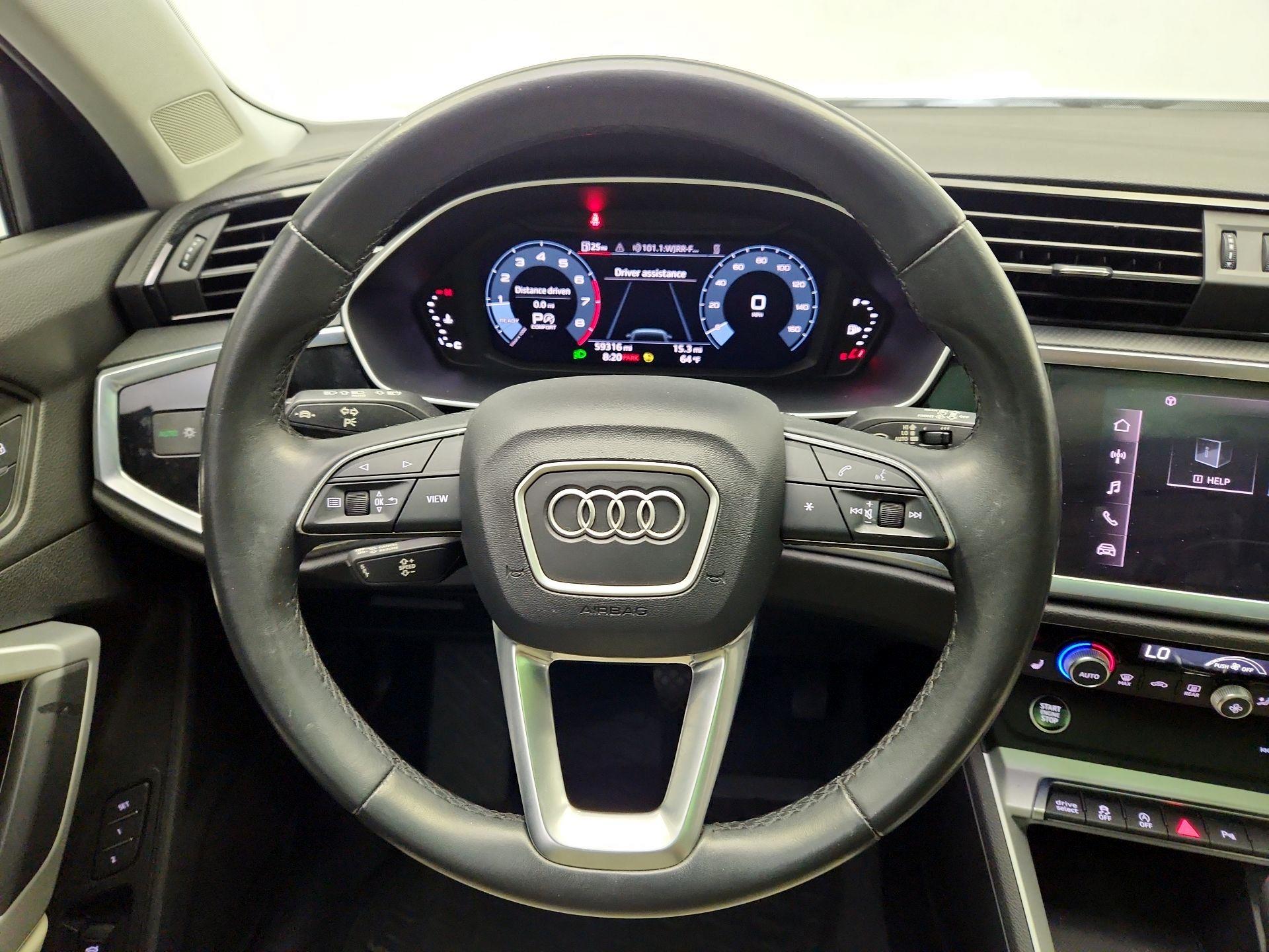 Thumbnail: 2022 Audi Q3 - 10