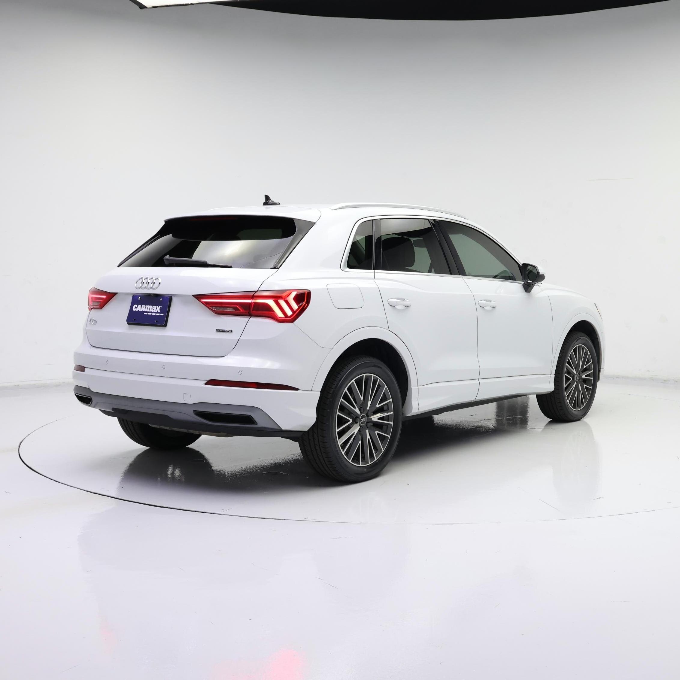 Thumbnail: 2022 Audi Q3 - 8