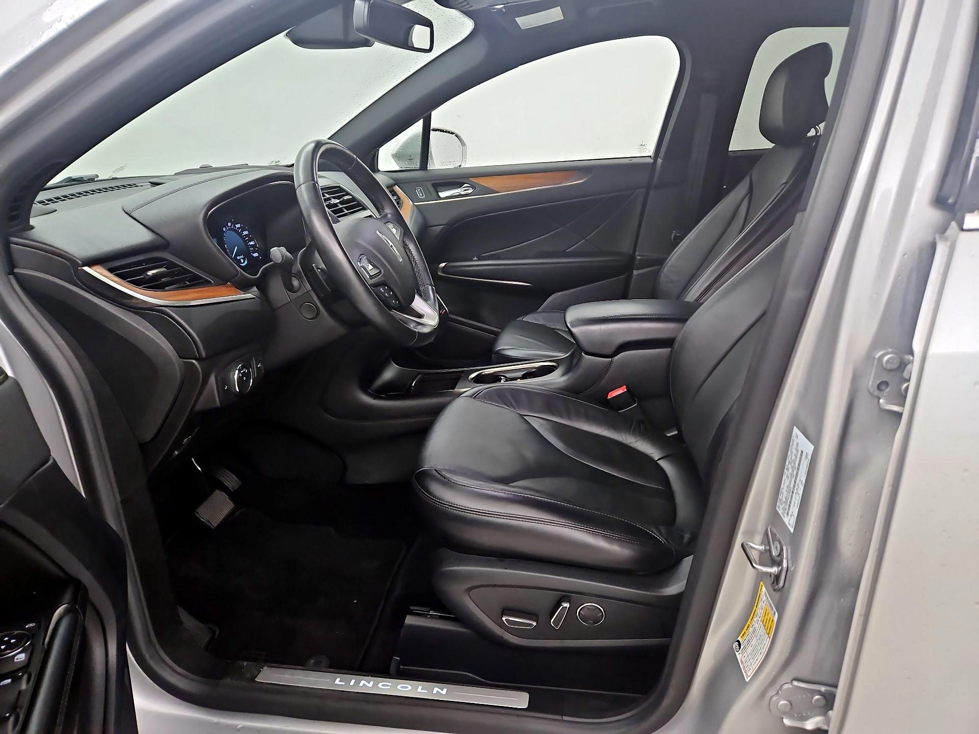 Thumbnail: 2019 Lincoln MKC - 11