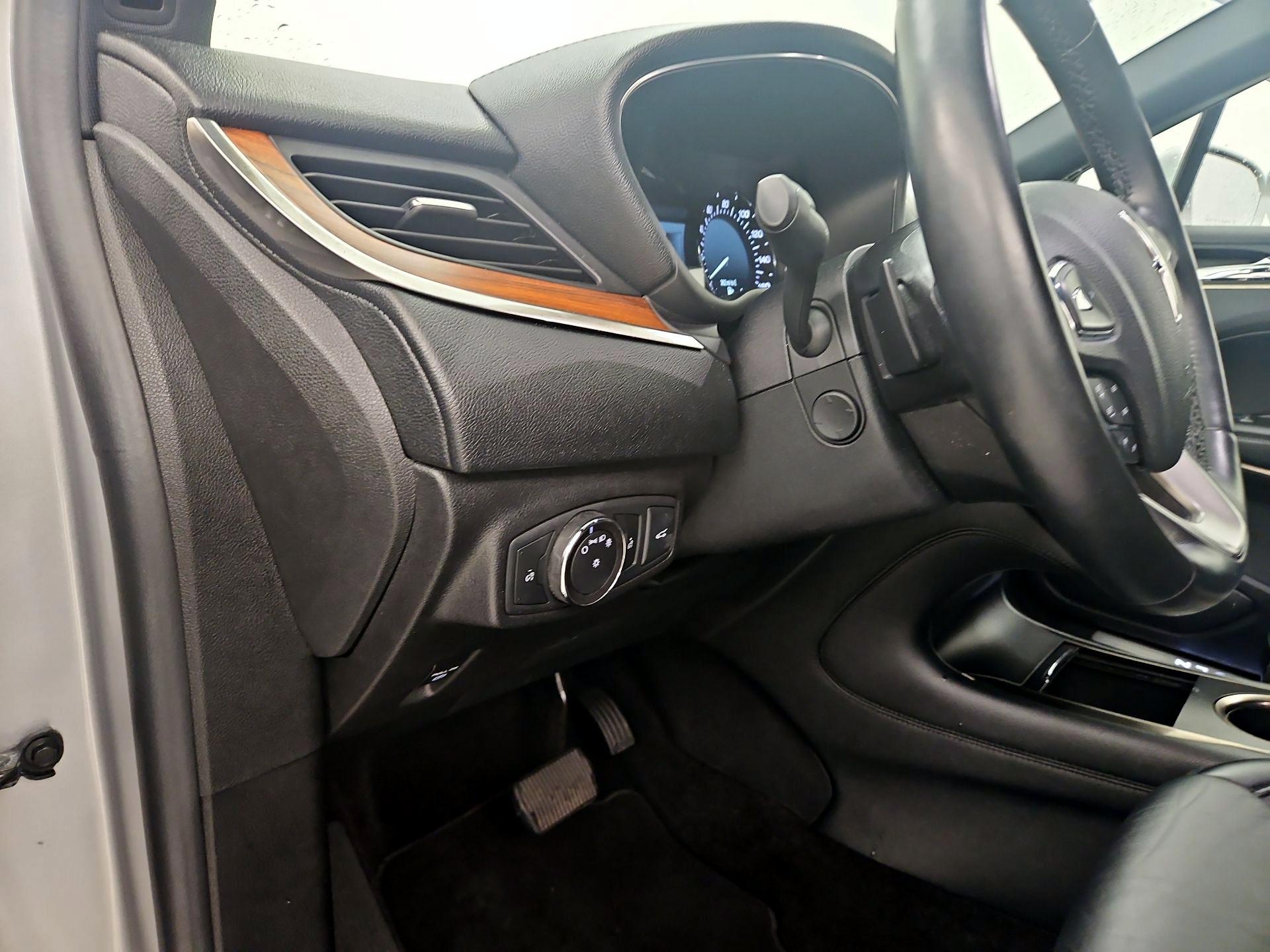 Thumbnail: 2019 Lincoln MKC - 13