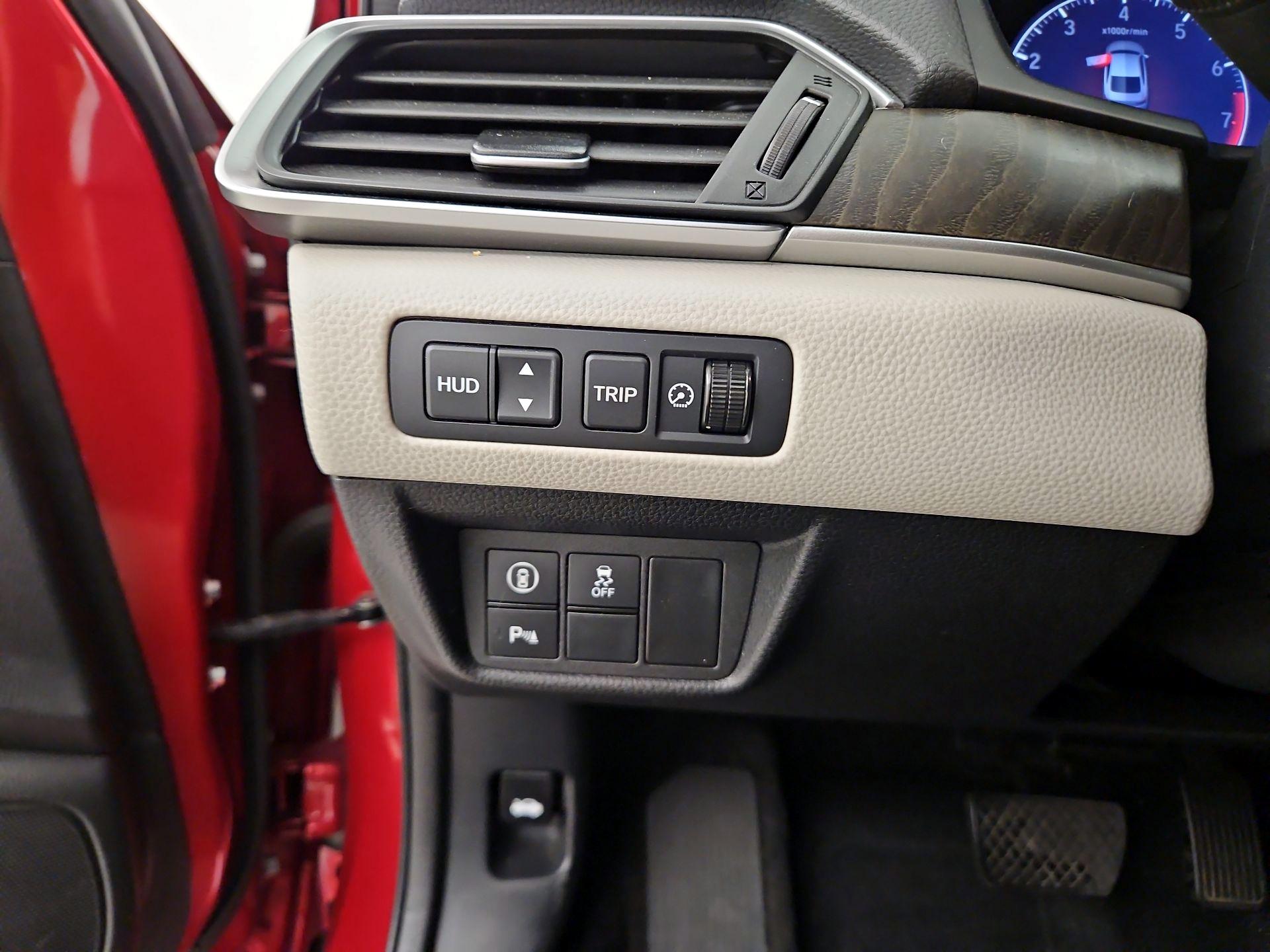 Thumbnail: 2018 Honda Accord - 13