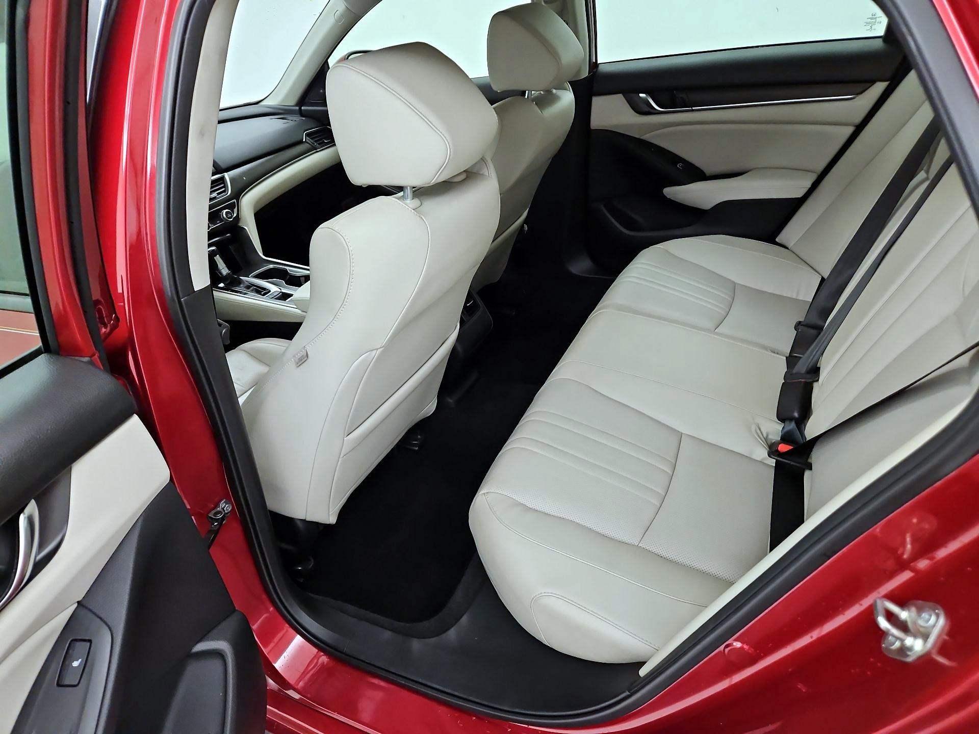 Thumbnail: 2018 Honda Accord - 20