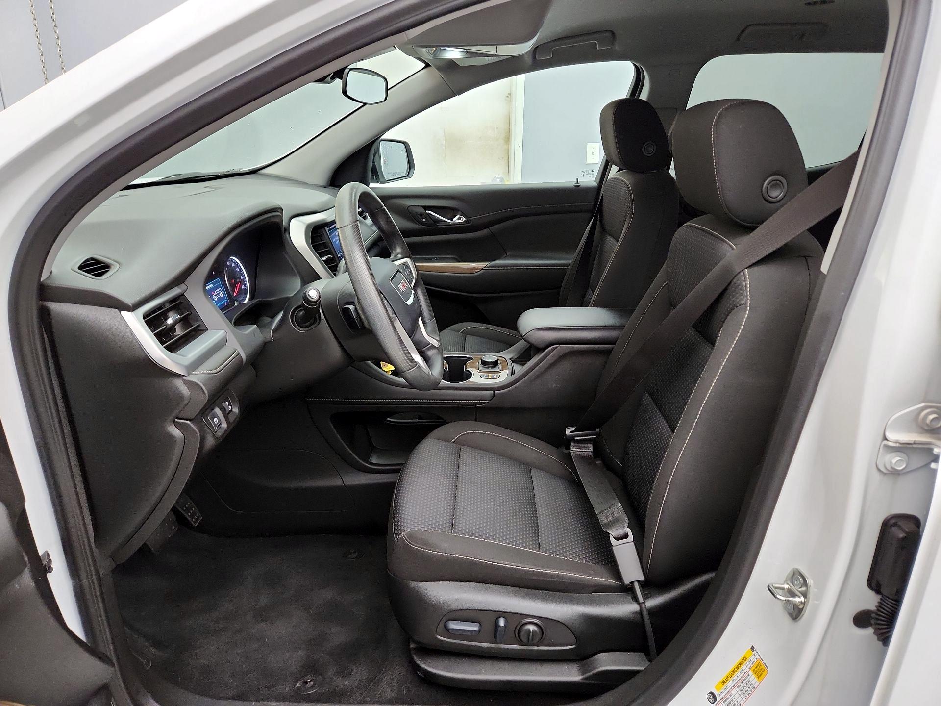 Thumbnail: 2023 GMC Acadia - 11