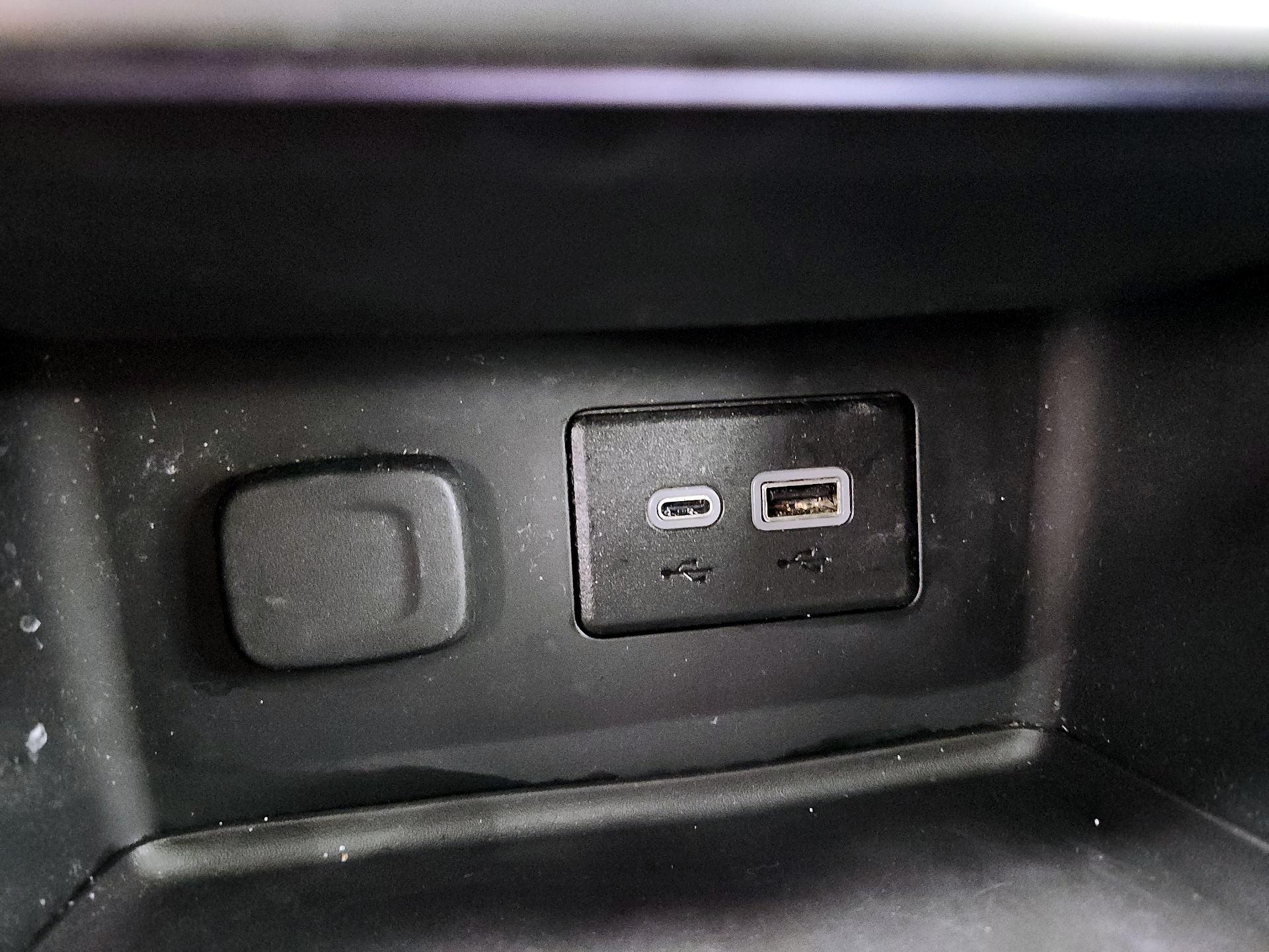 Thumbnail: 2023 GMC Acadia - 18