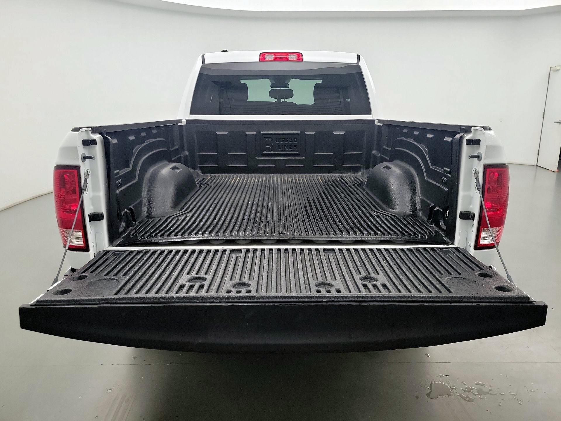 Thumbnail: 2021 RAM 1500 Classic - 18