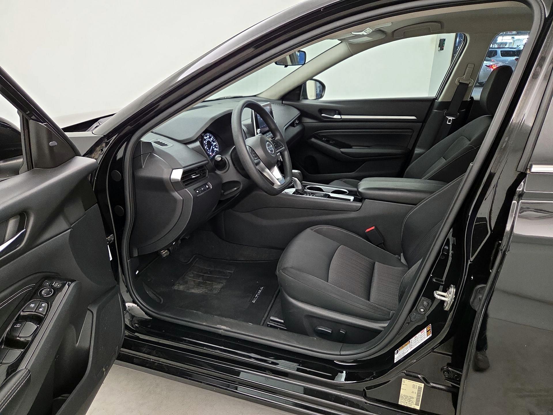 Thumbnail: 2021 Nissan Altima - 11