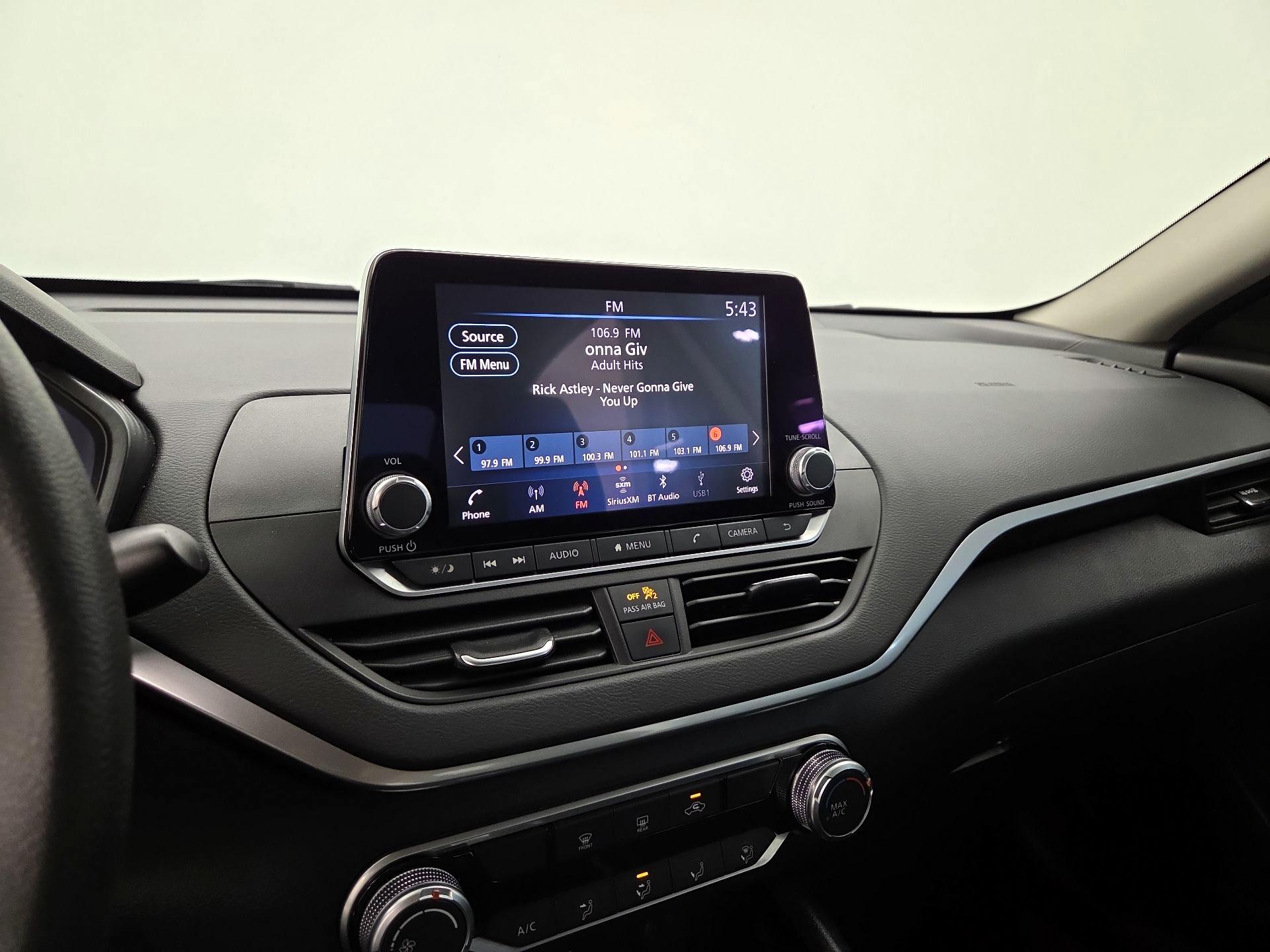 Thumbnail: 2021 Nissan Altima - 15