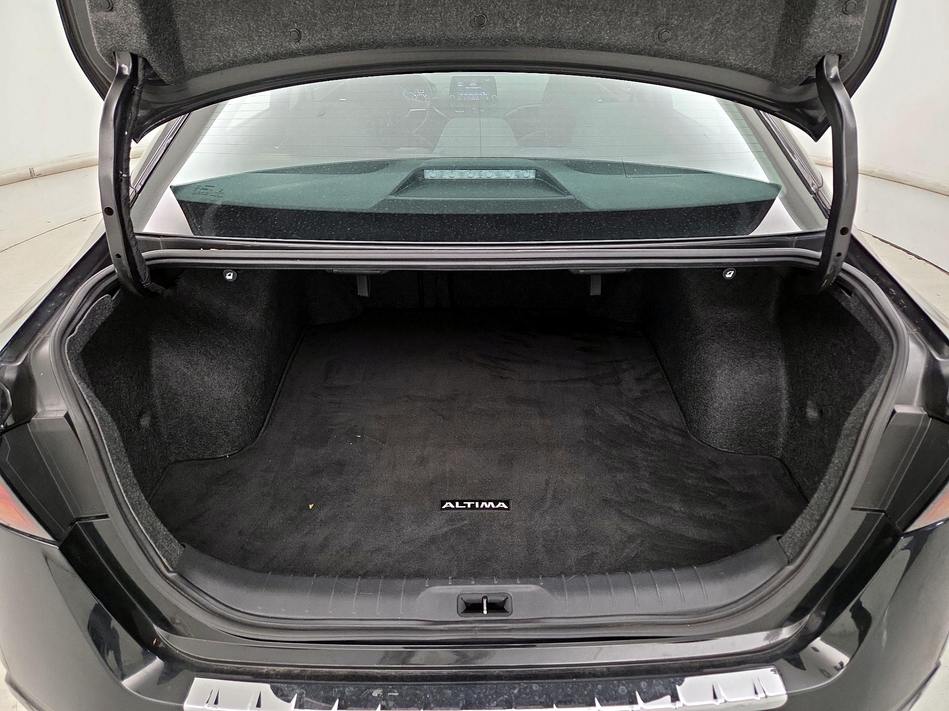 Thumbnail: 2021 Nissan Altima - 20