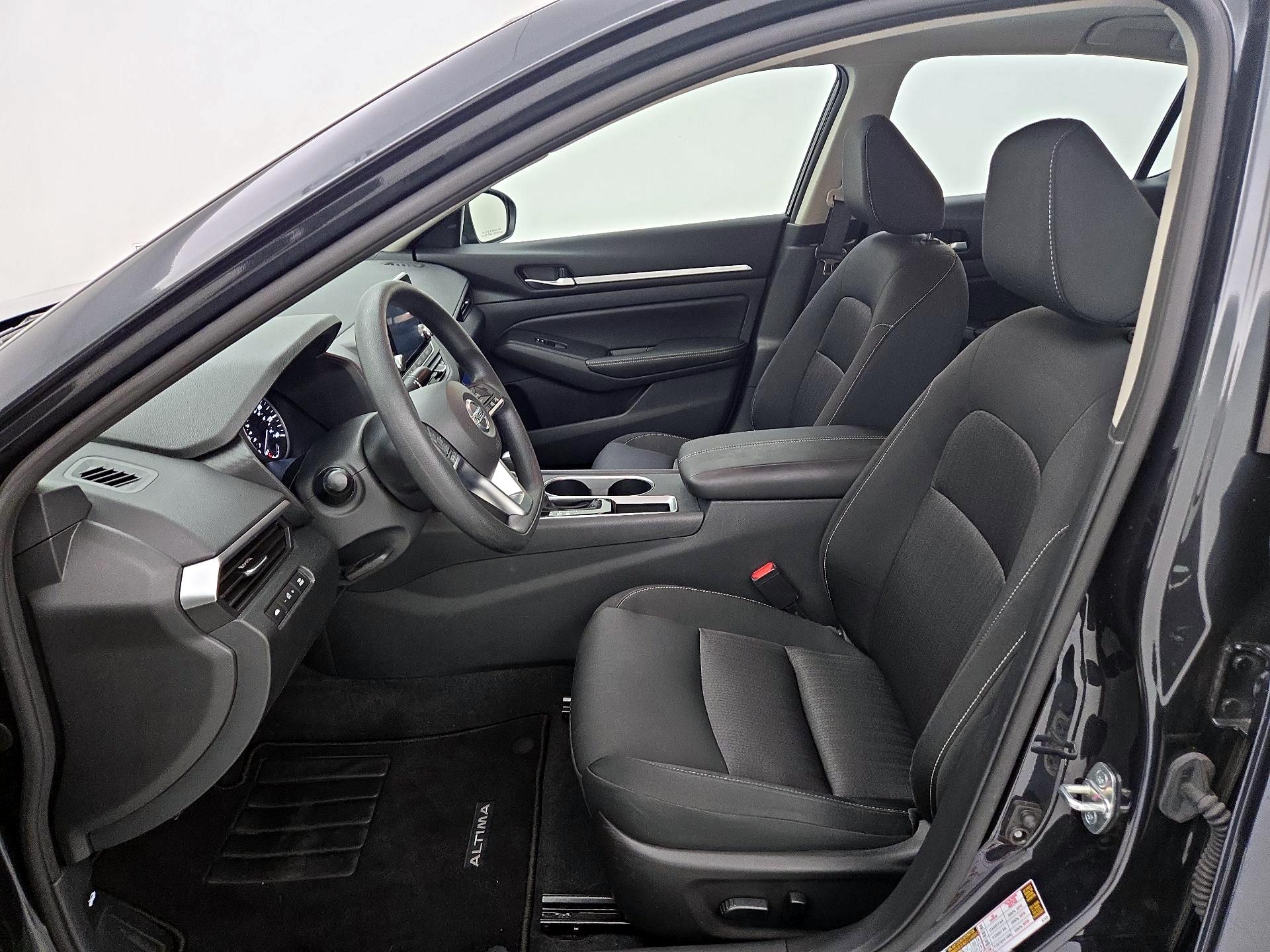 Thumbnail: 2022 Nissan Altima - 11