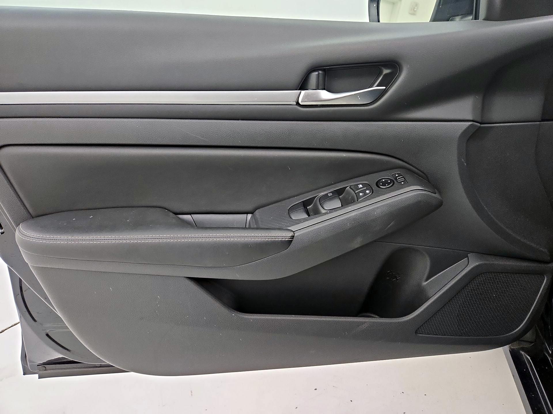 Thumbnail: 2022 Nissan Altima - 12