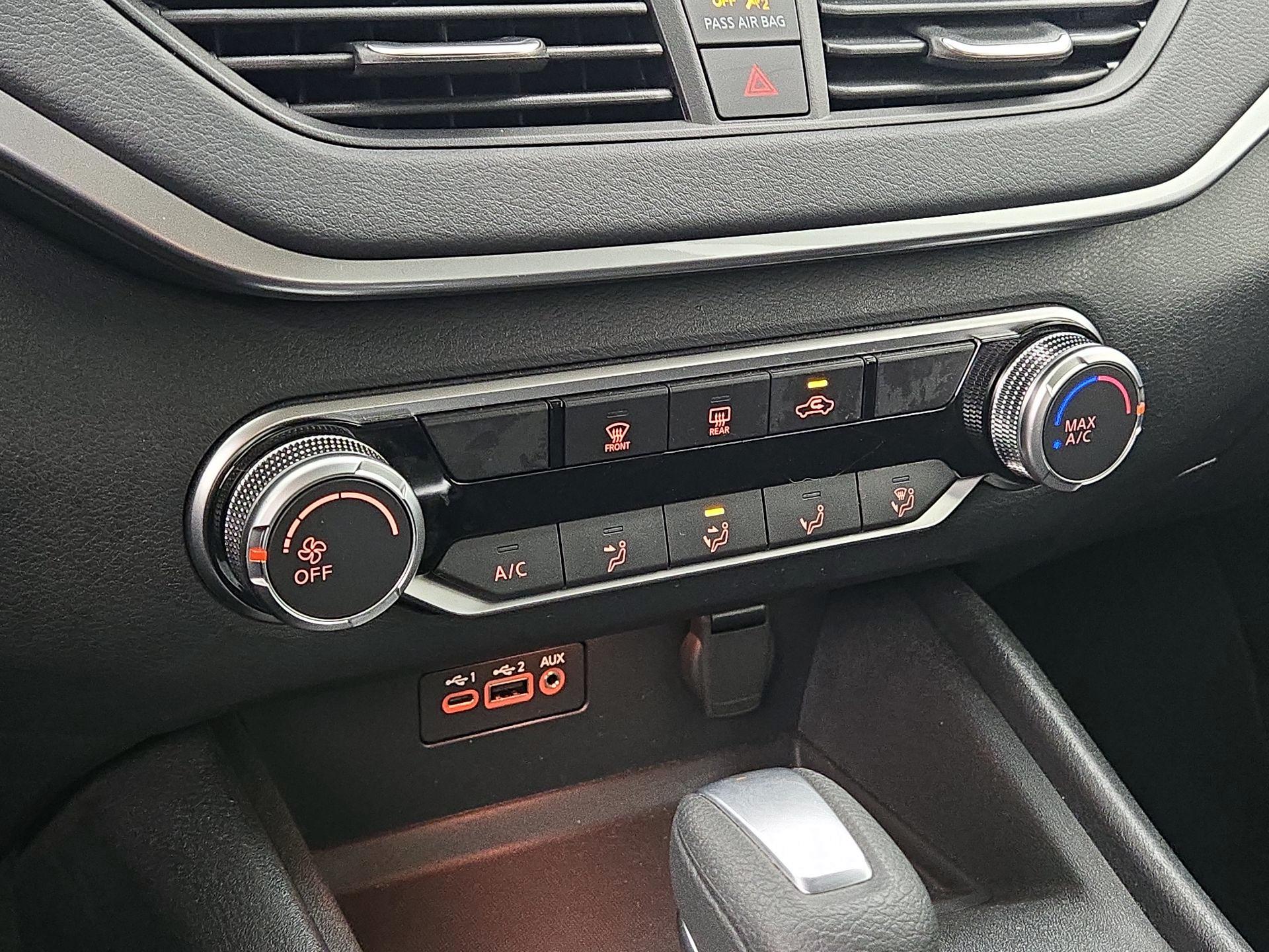 Thumbnail: 2022 Nissan Altima - 16