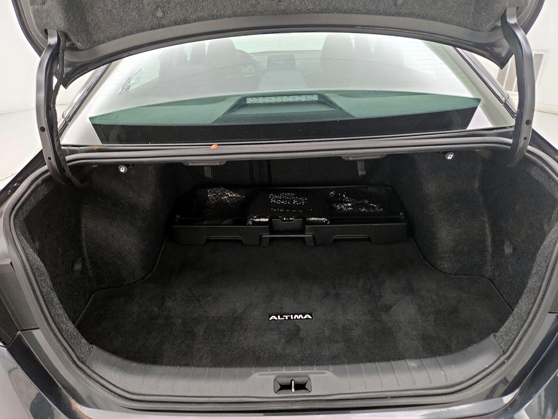 Thumbnail: 2022 Nissan Altima - 20