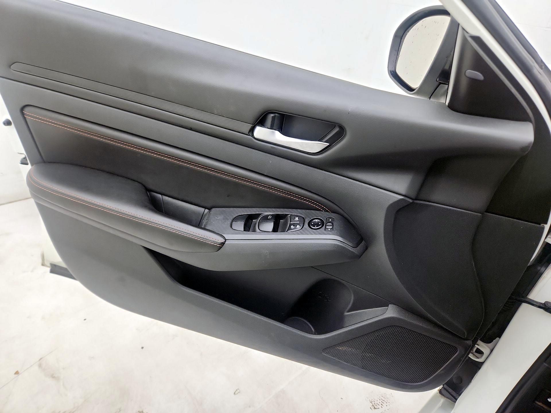 Thumbnail: 2022 Nissan Altima - 12