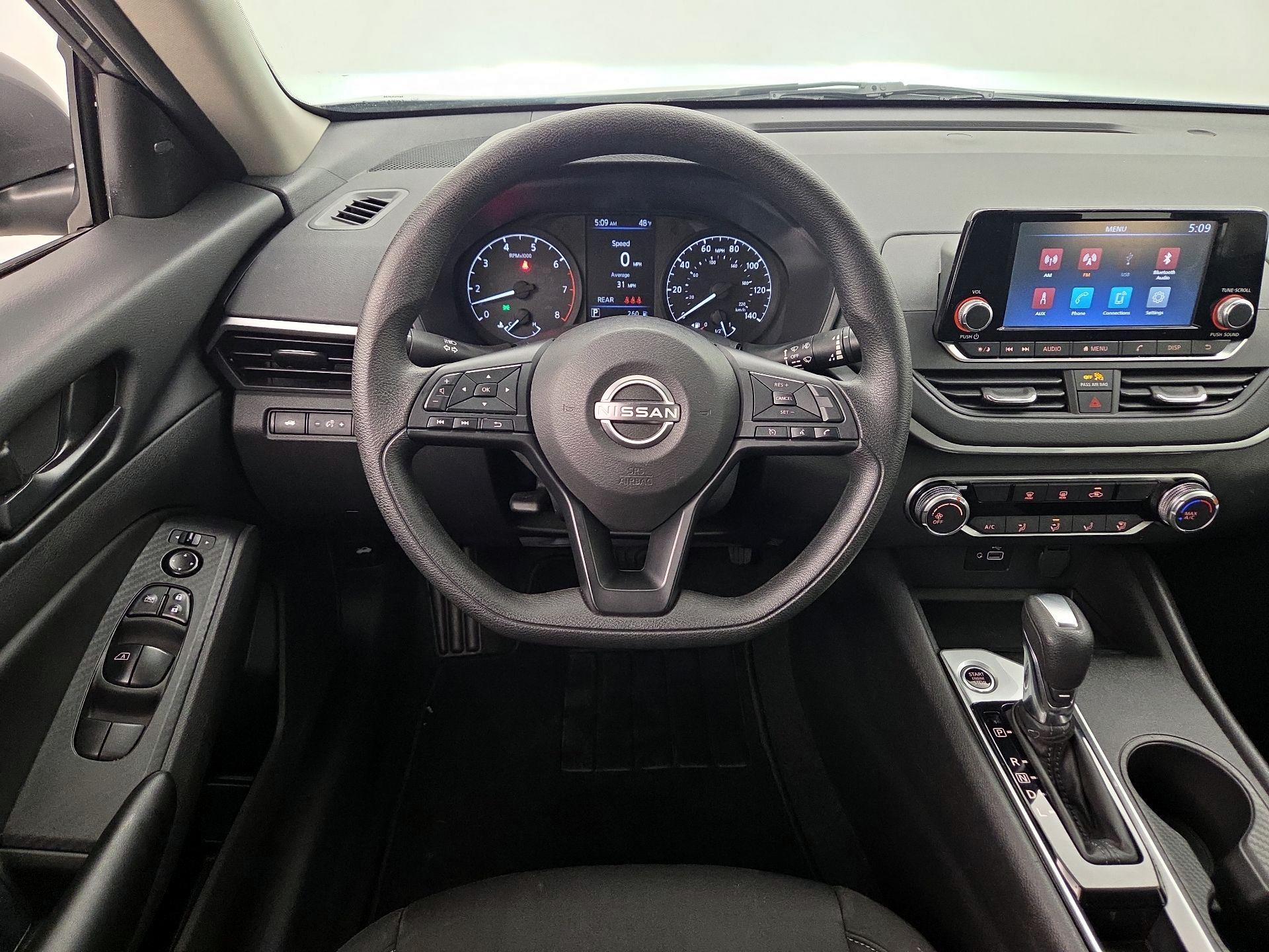 Thumbnail: 2023 Nissan Altima - 10