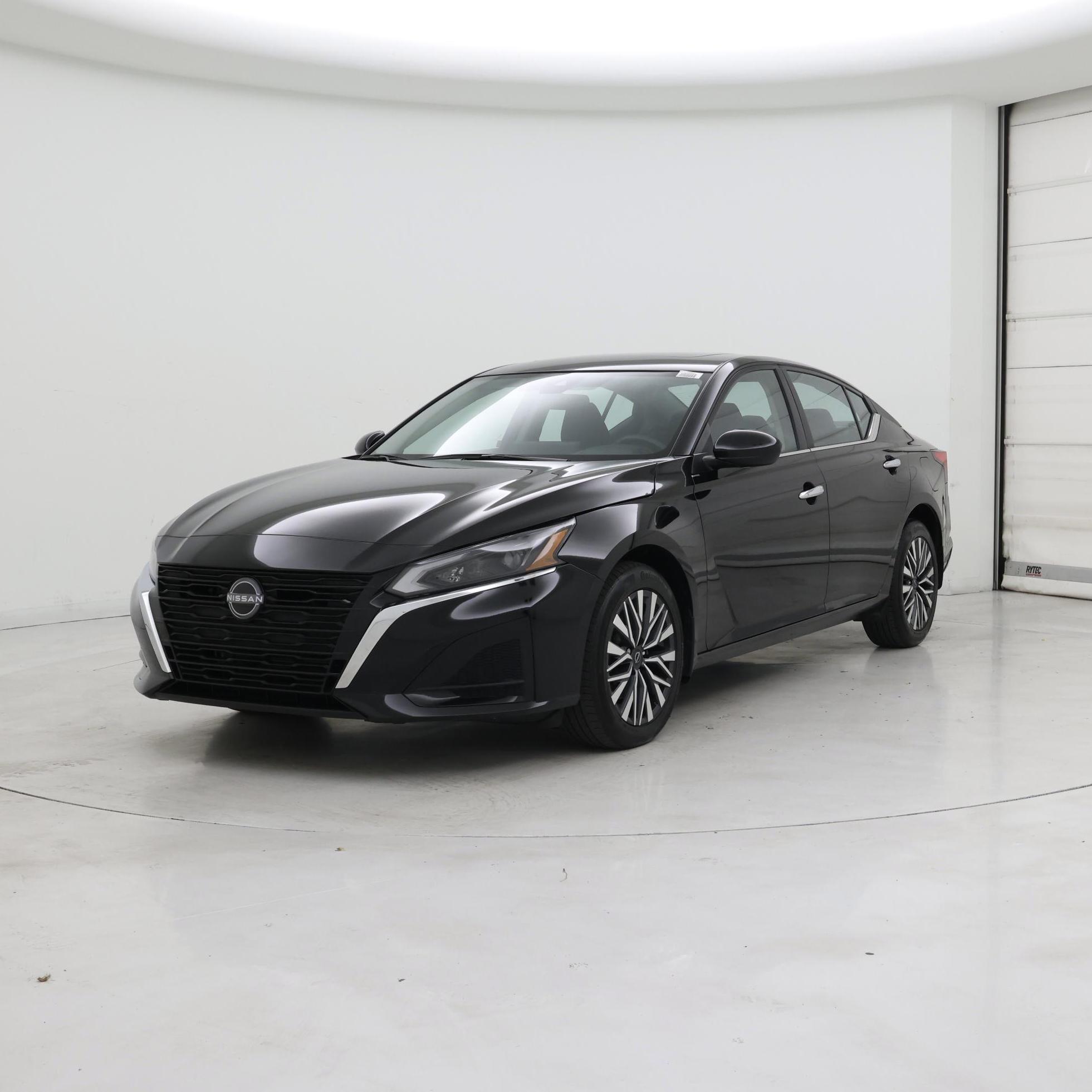 Thumbnail: 2023 Nissan Altima - 4