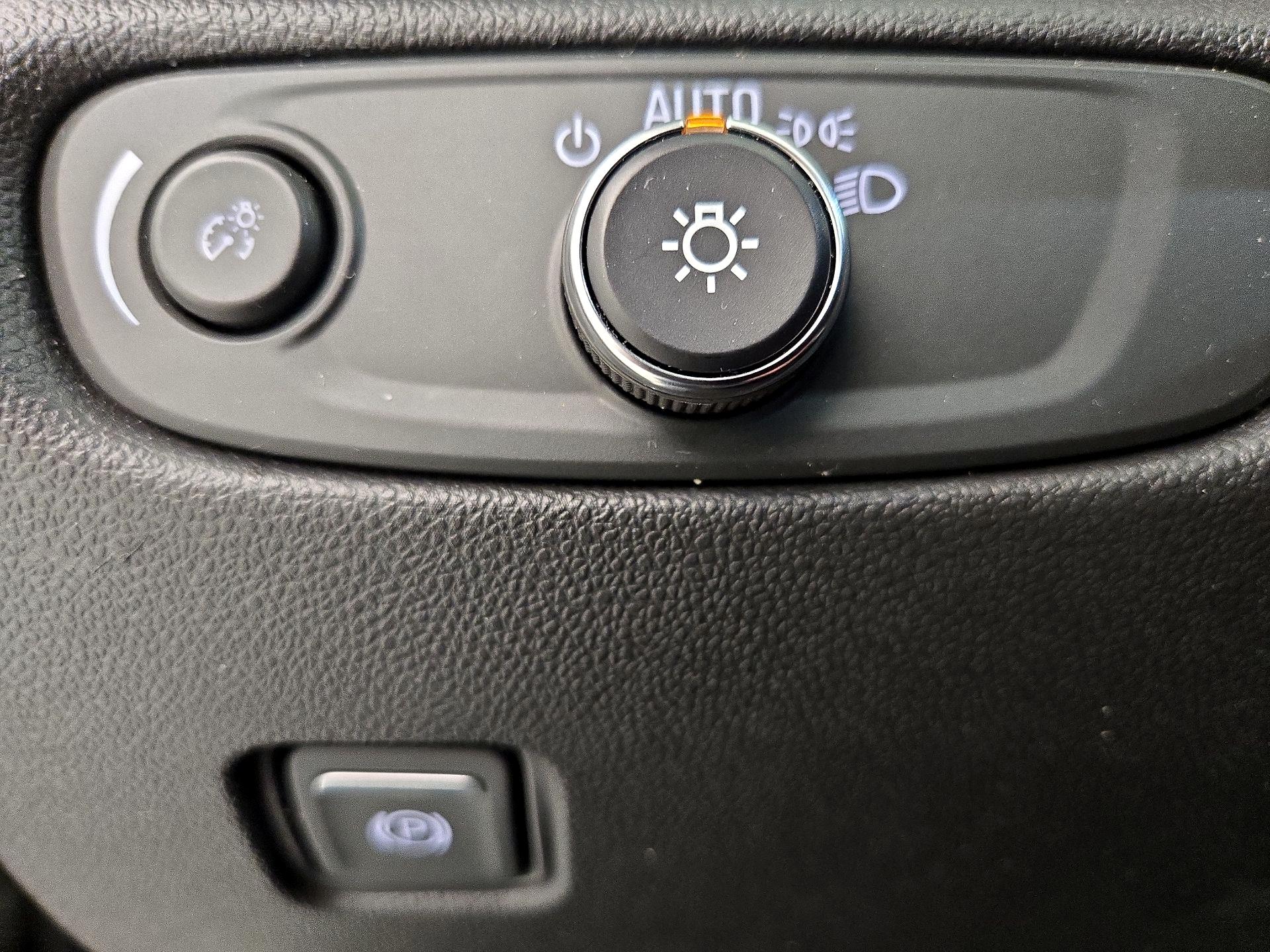 Thumbnail: 2022 Chevrolet Blazer - 13