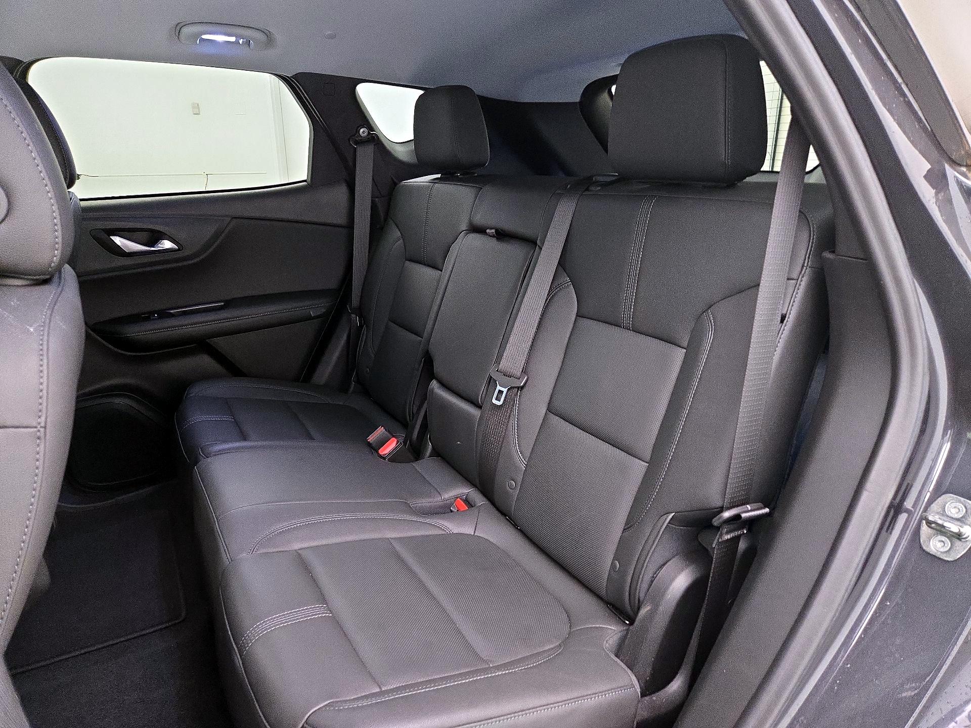 Thumbnail: 2022 Chevrolet Blazer - 19