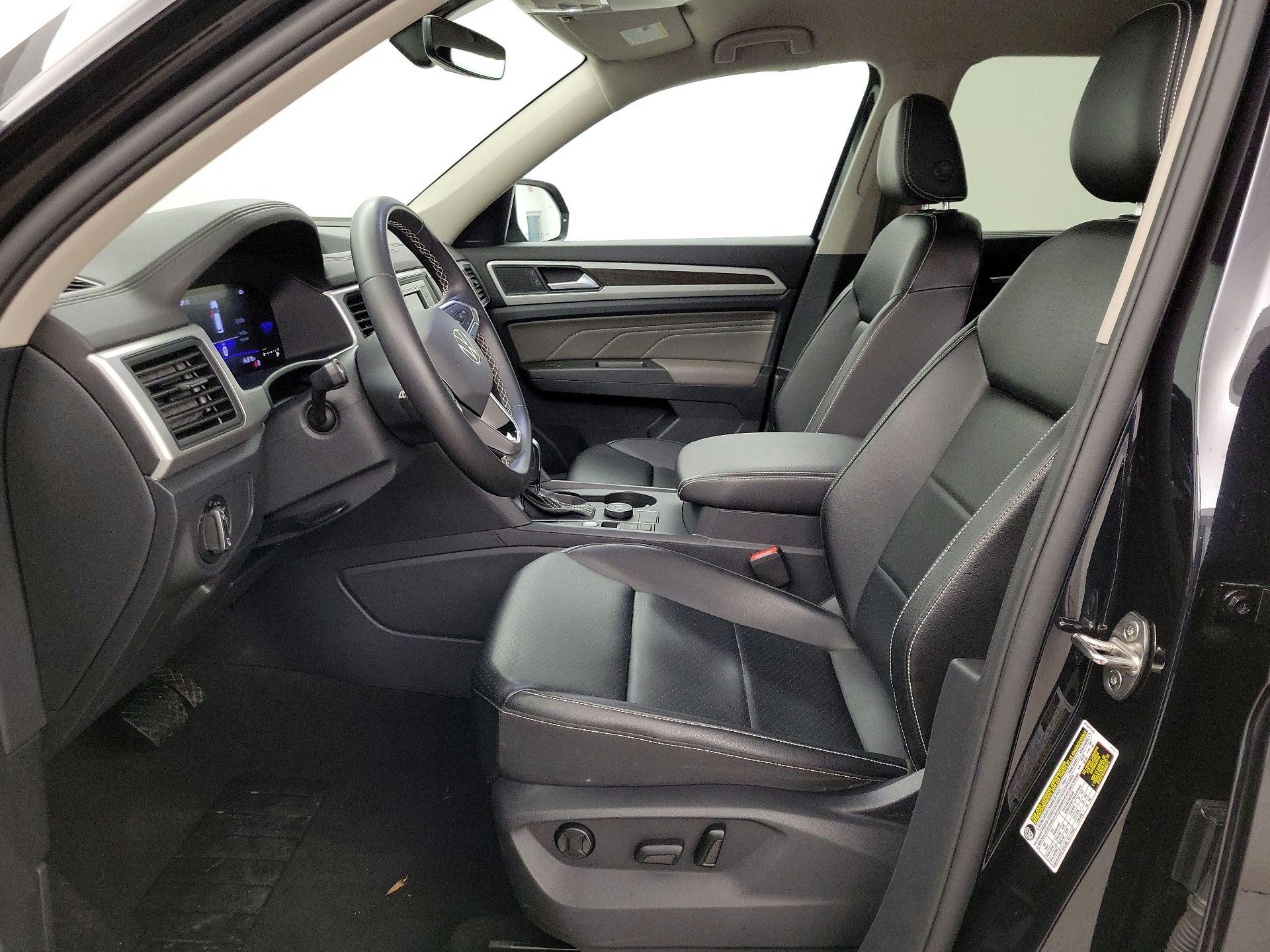 Thumbnail: 2022 Volkswagen Atlas - 11