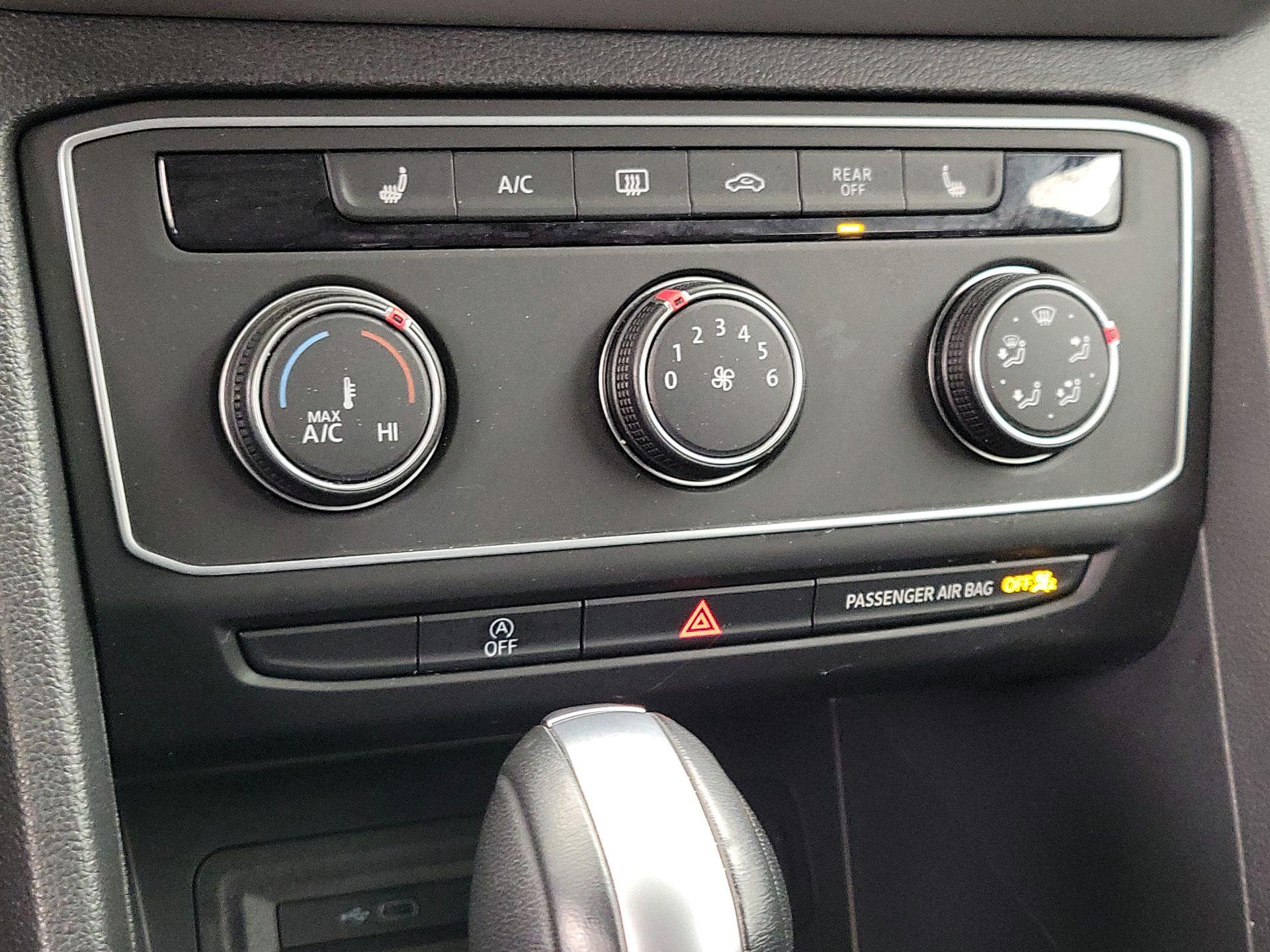 Thumbnail: 2022 Volkswagen Atlas - 15