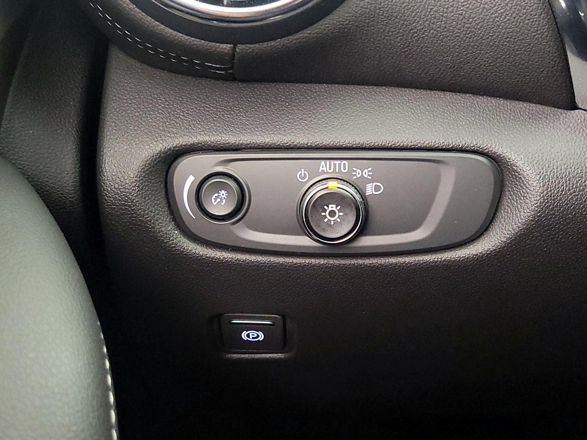 Thumbnail: 2023 Chevrolet Blazer - 13