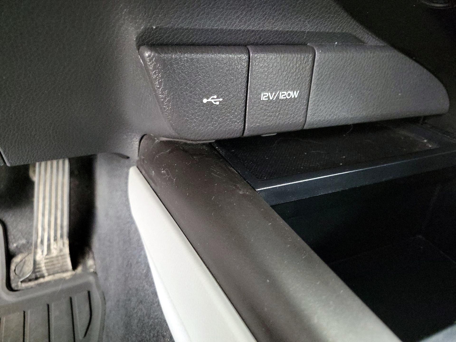 Thumbnail: 2022 Toyota Camry - 18