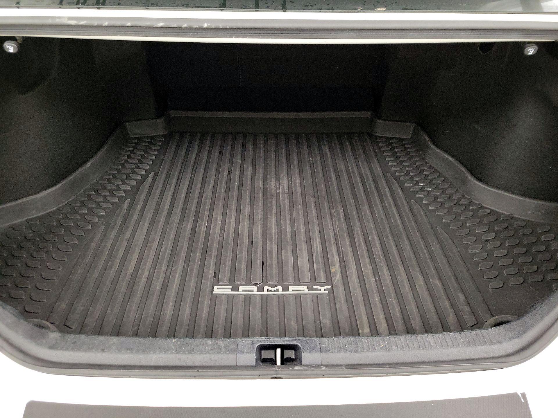 Thumbnail: 2022 Toyota Camry - 20