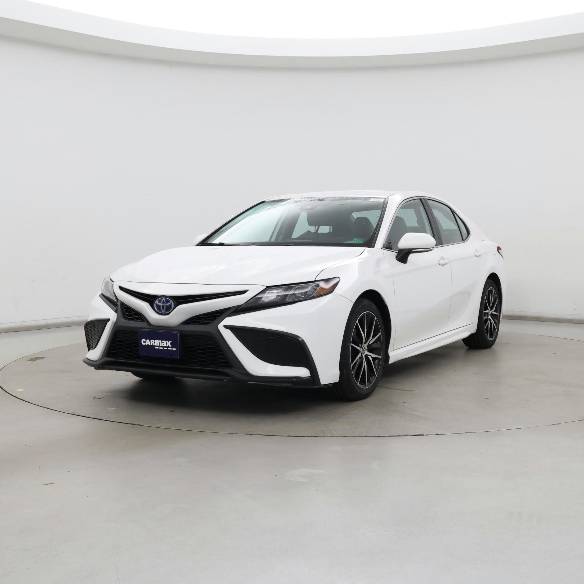 Thumbnail: 2022 Toyota Camry - 4
