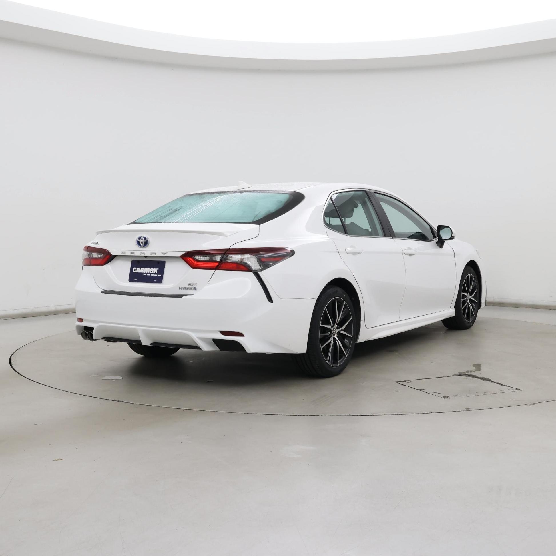 Thumbnail: 2022 Toyota Camry - 8