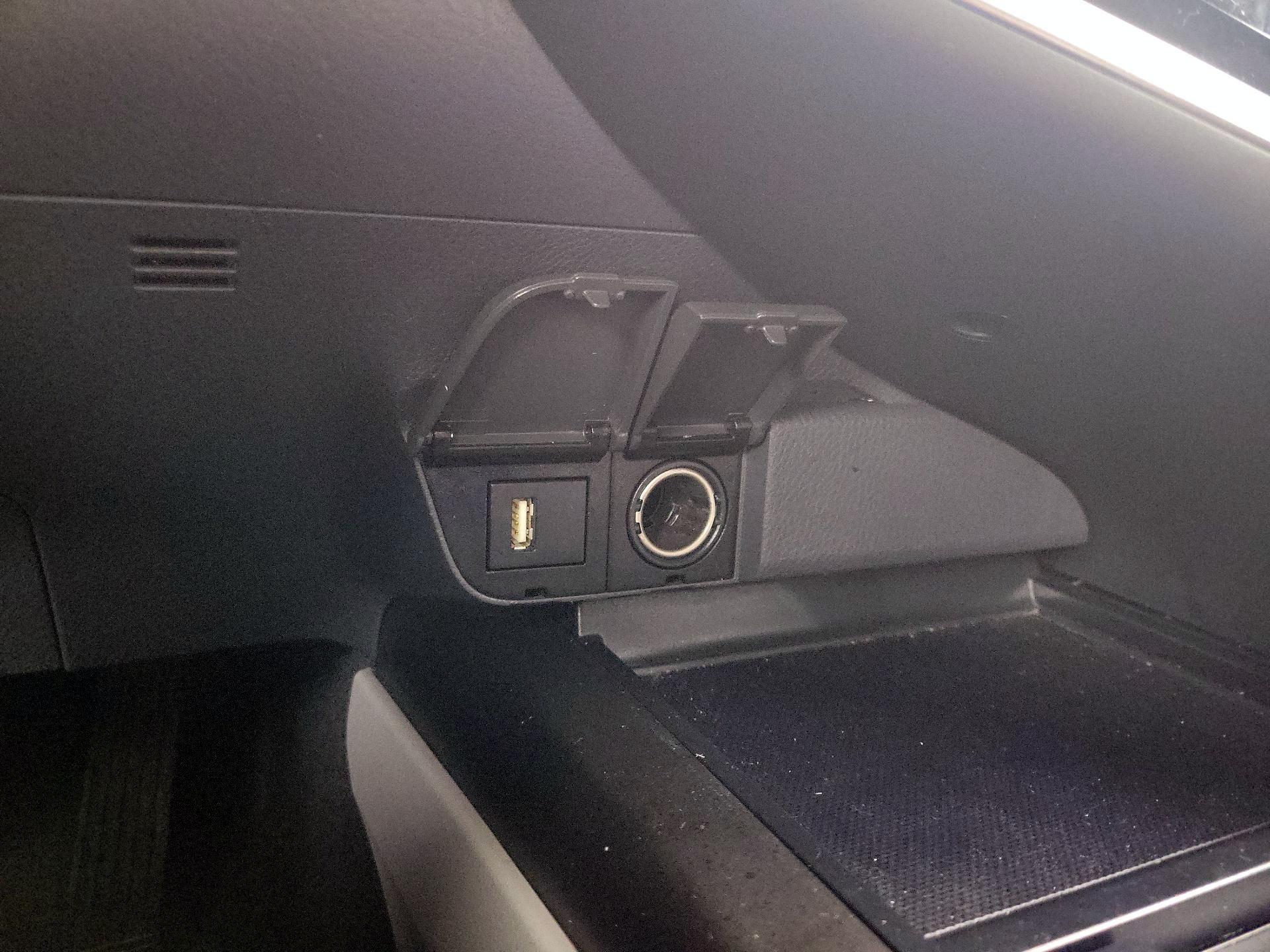 Thumbnail: 2024 Toyota Camry - 18