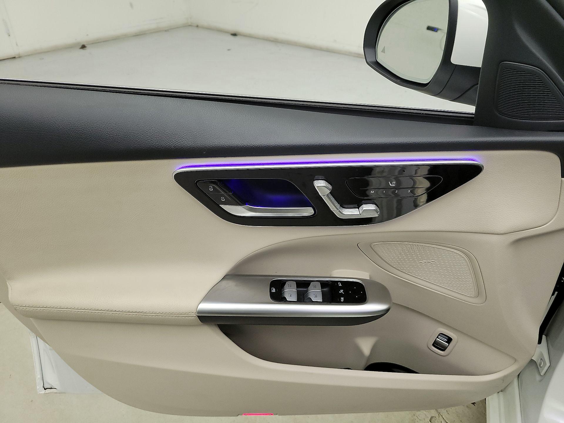 Thumbnail: 2023 Mercedes-Benz C-Class - 12