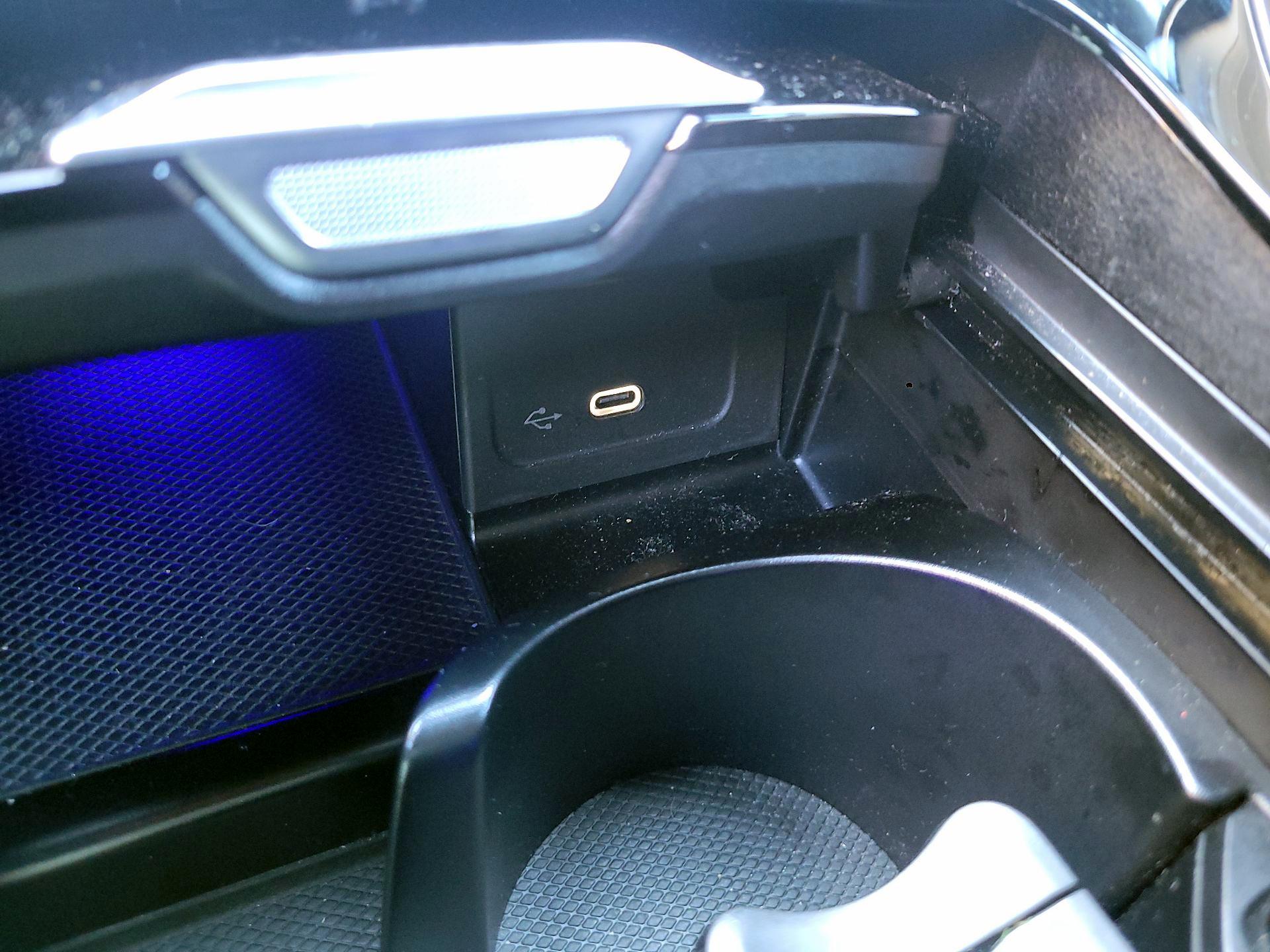 Thumbnail: 2023 Mercedes-Benz C-Class - 18