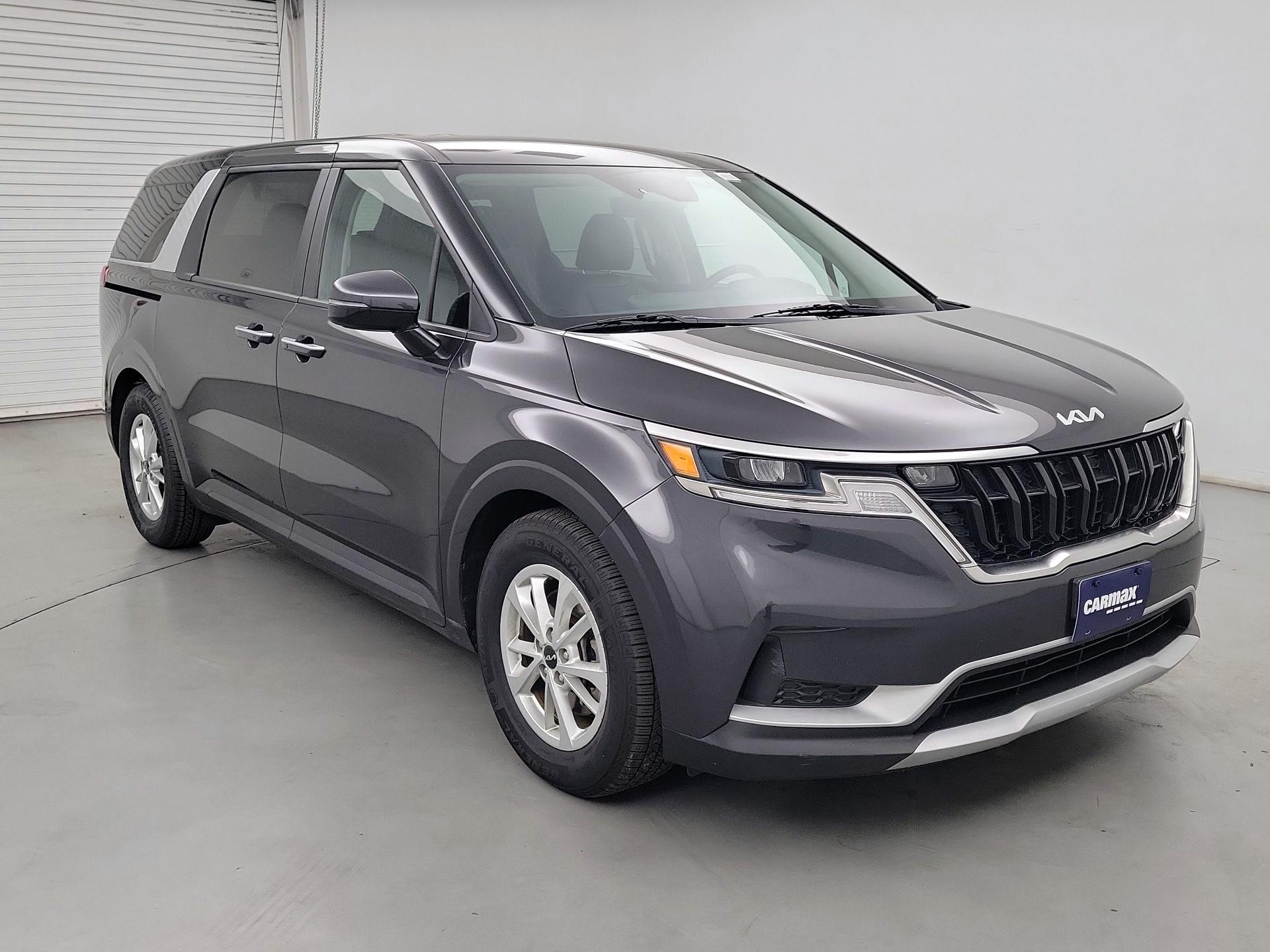 Thumbnail: 2023 Kia Carnival - 1