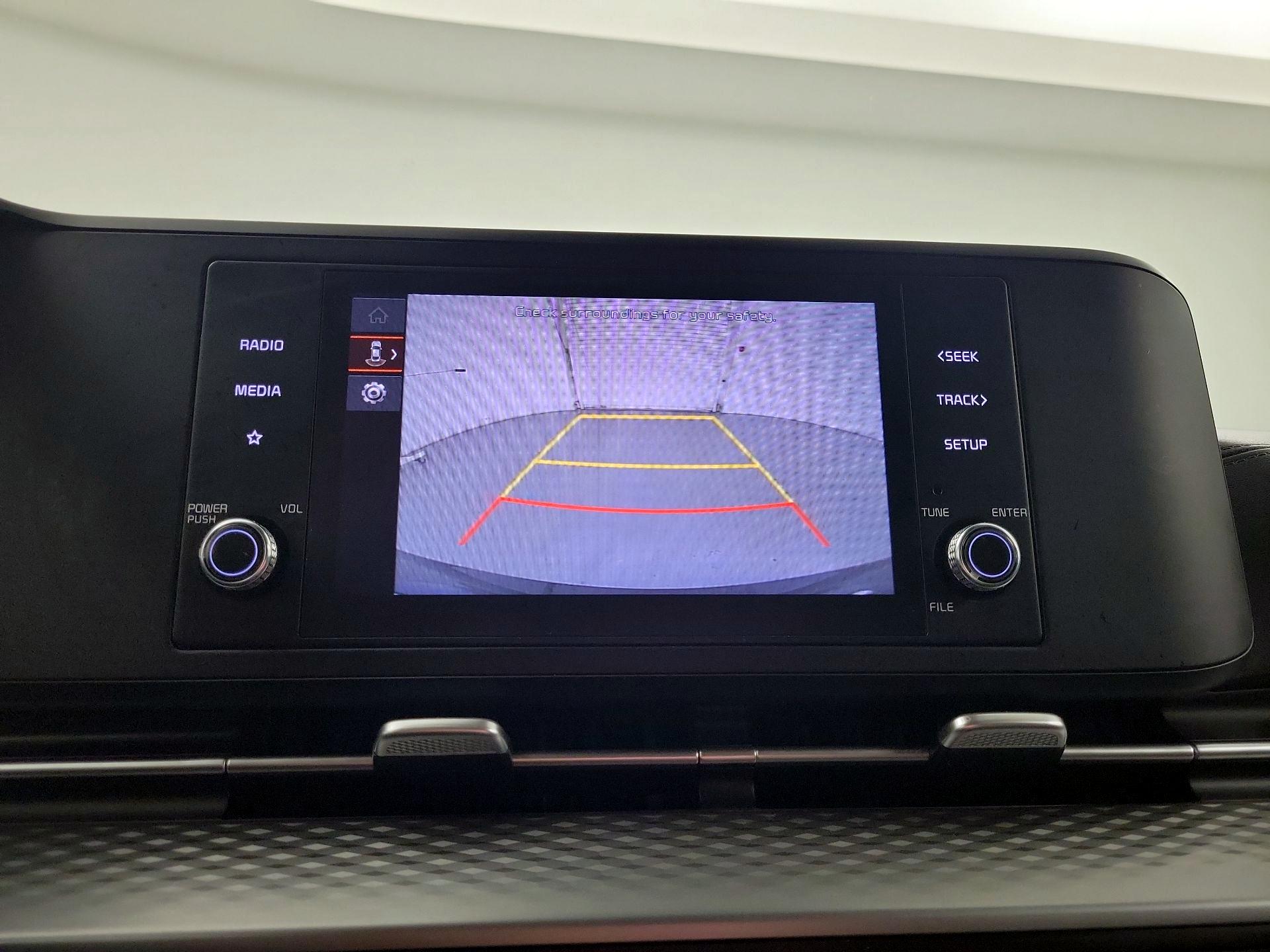 Thumbnail: 2023 Kia Carnival - 12