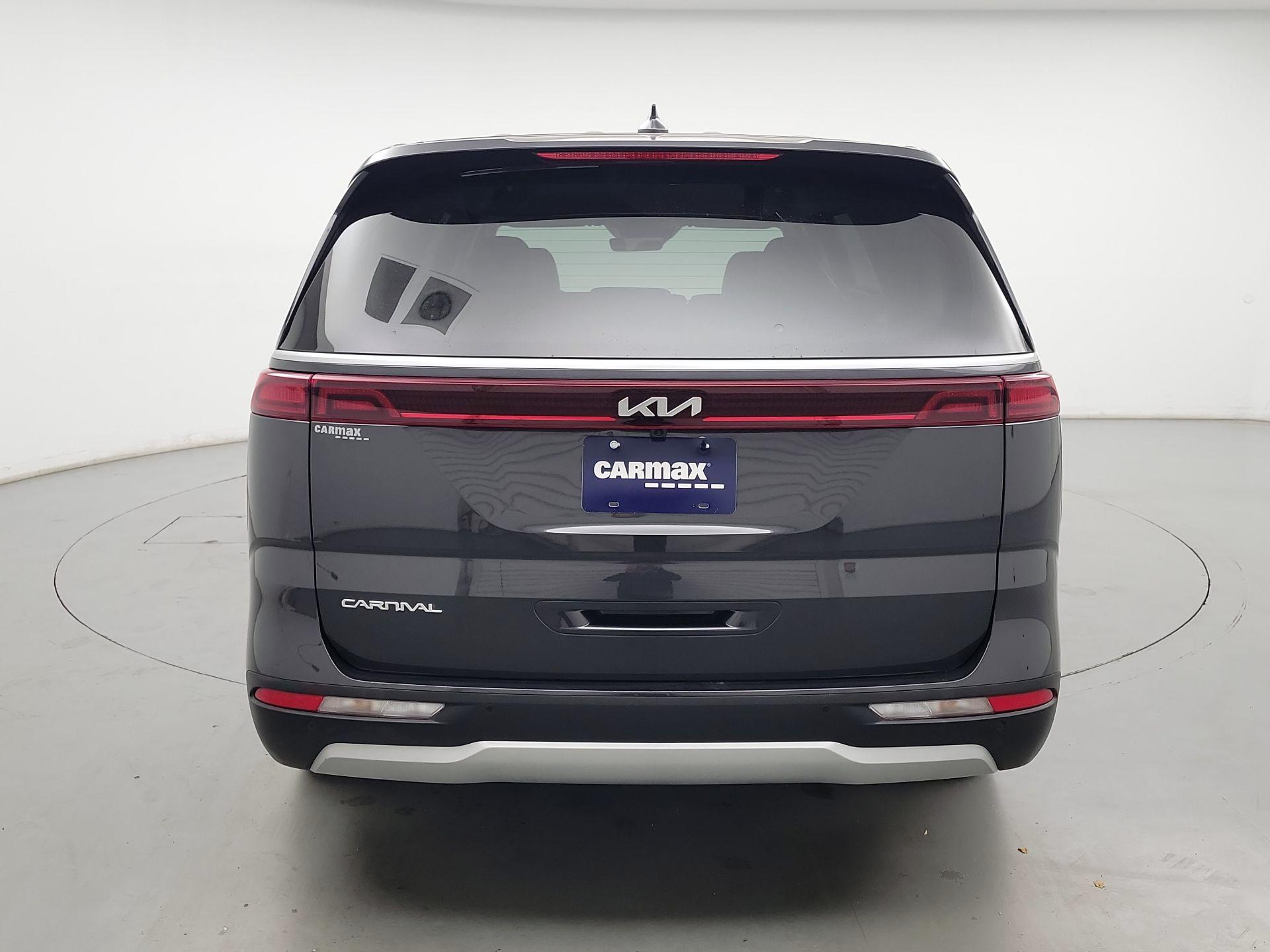 Thumbnail: 2023 Kia Carnival - 6