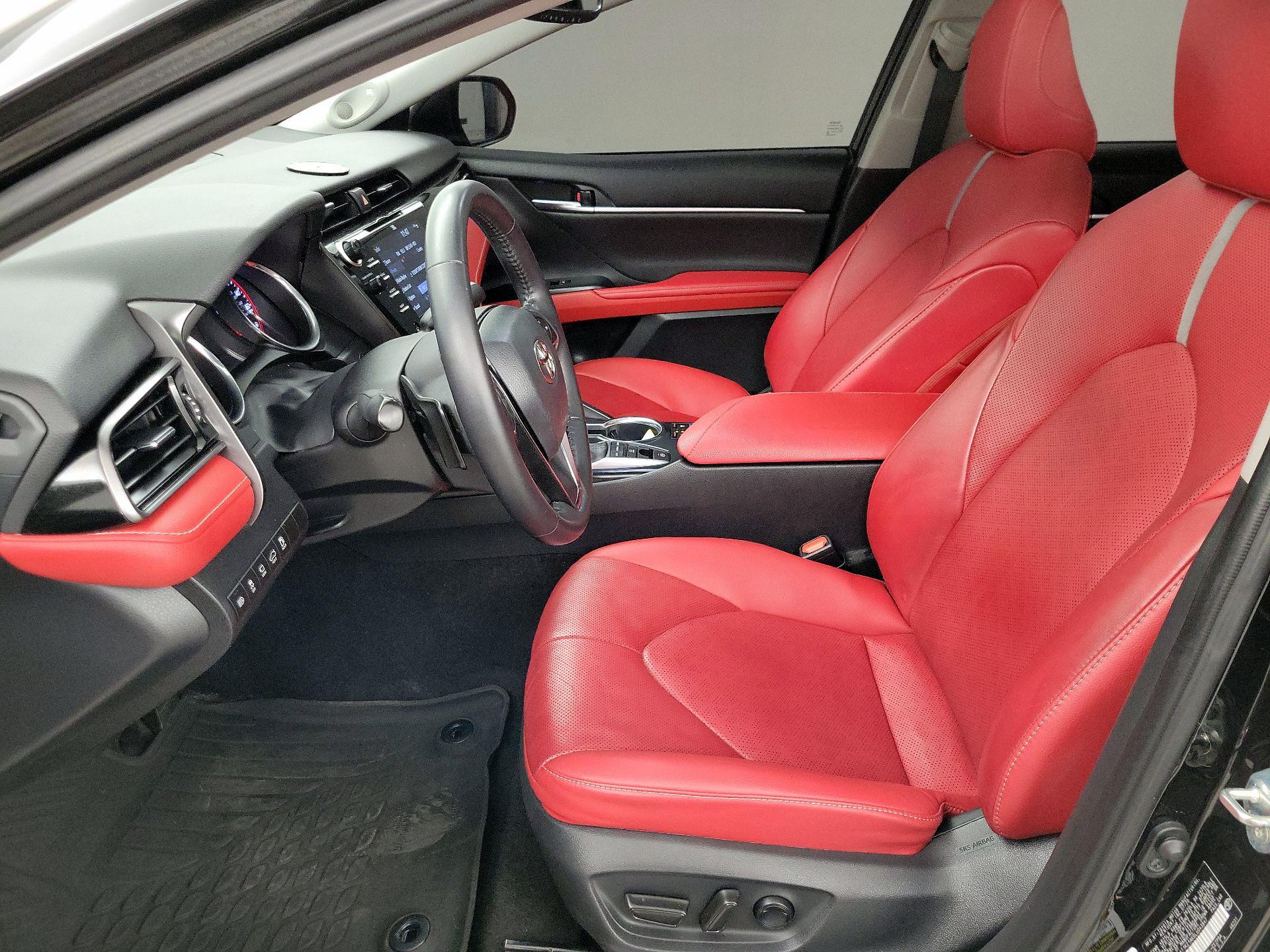 Thumbnail: 2020 Toyota Camry - 11