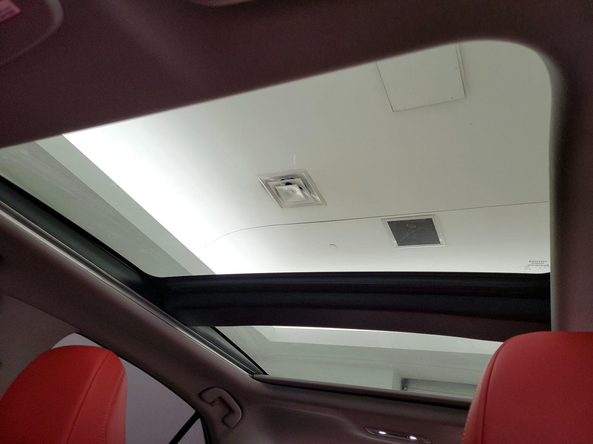 Thumbnail: 2020 Toyota Camry - 20