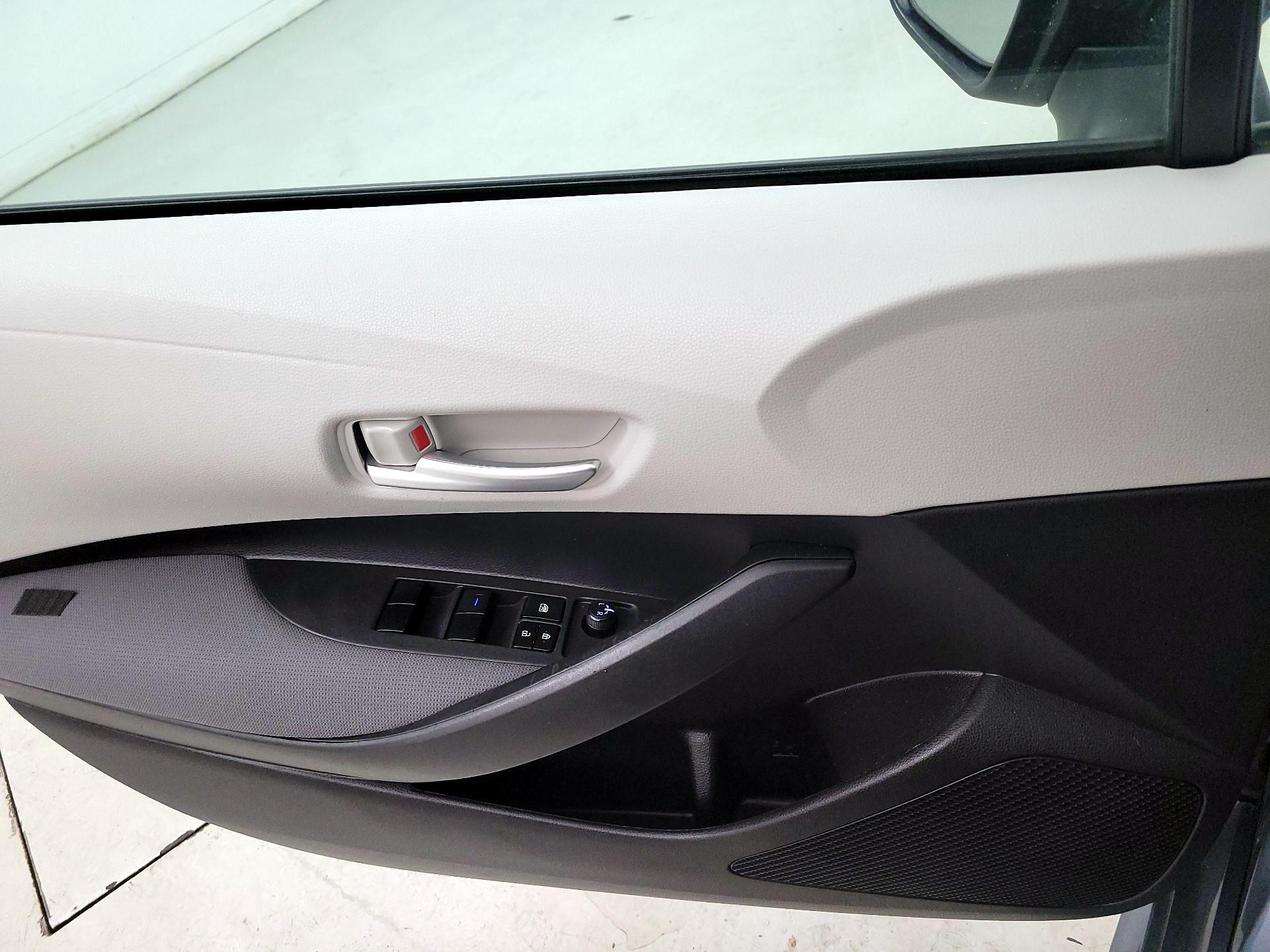 Thumbnail: 2021 Toyota Corolla - 12